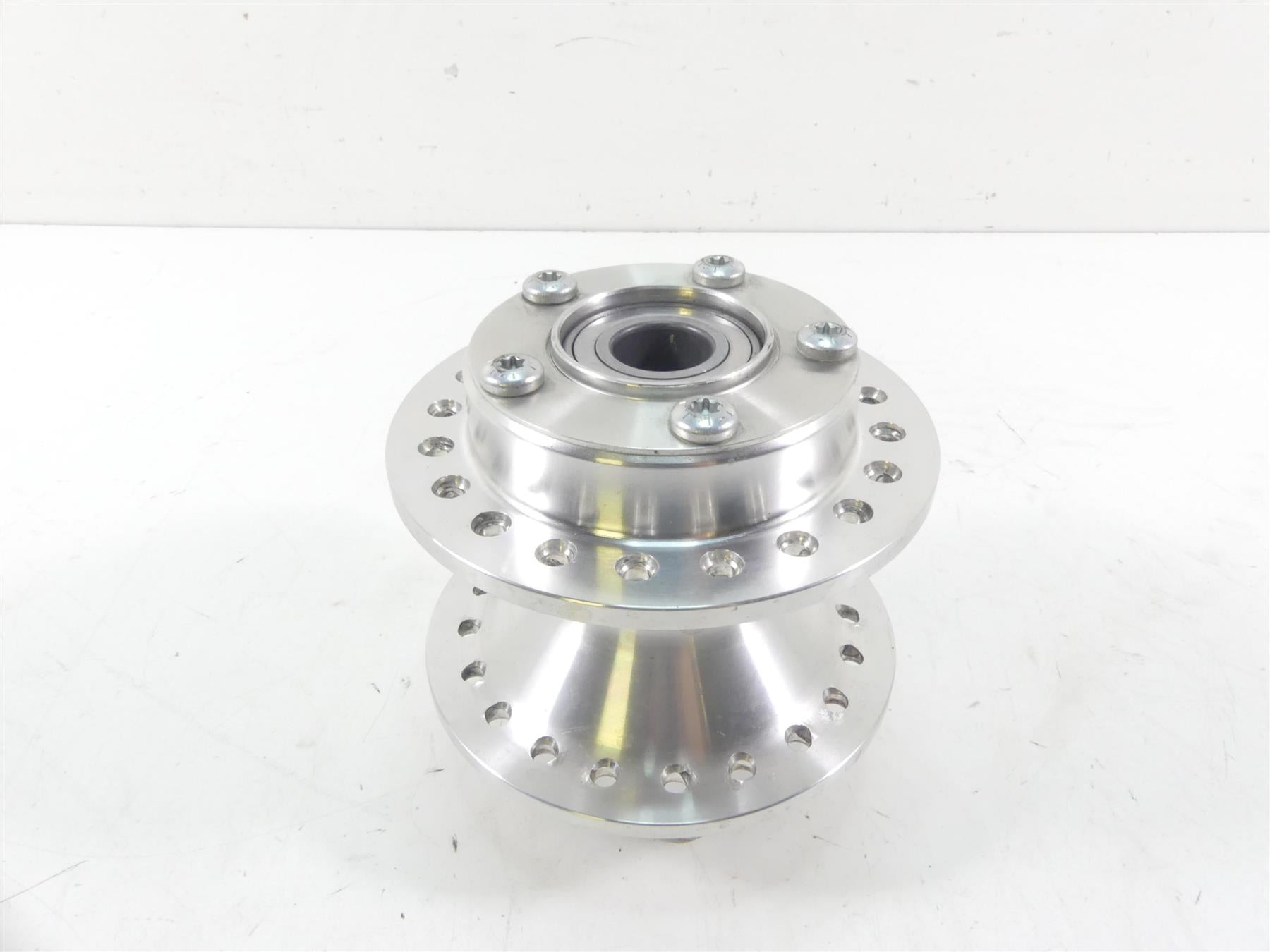 2021 Harley Softail FXBBS 114 Street Bob Front Spoke Wheel Hub 43300565 41426-07 {{ shop.shopifyCountryName }} - Mototech271