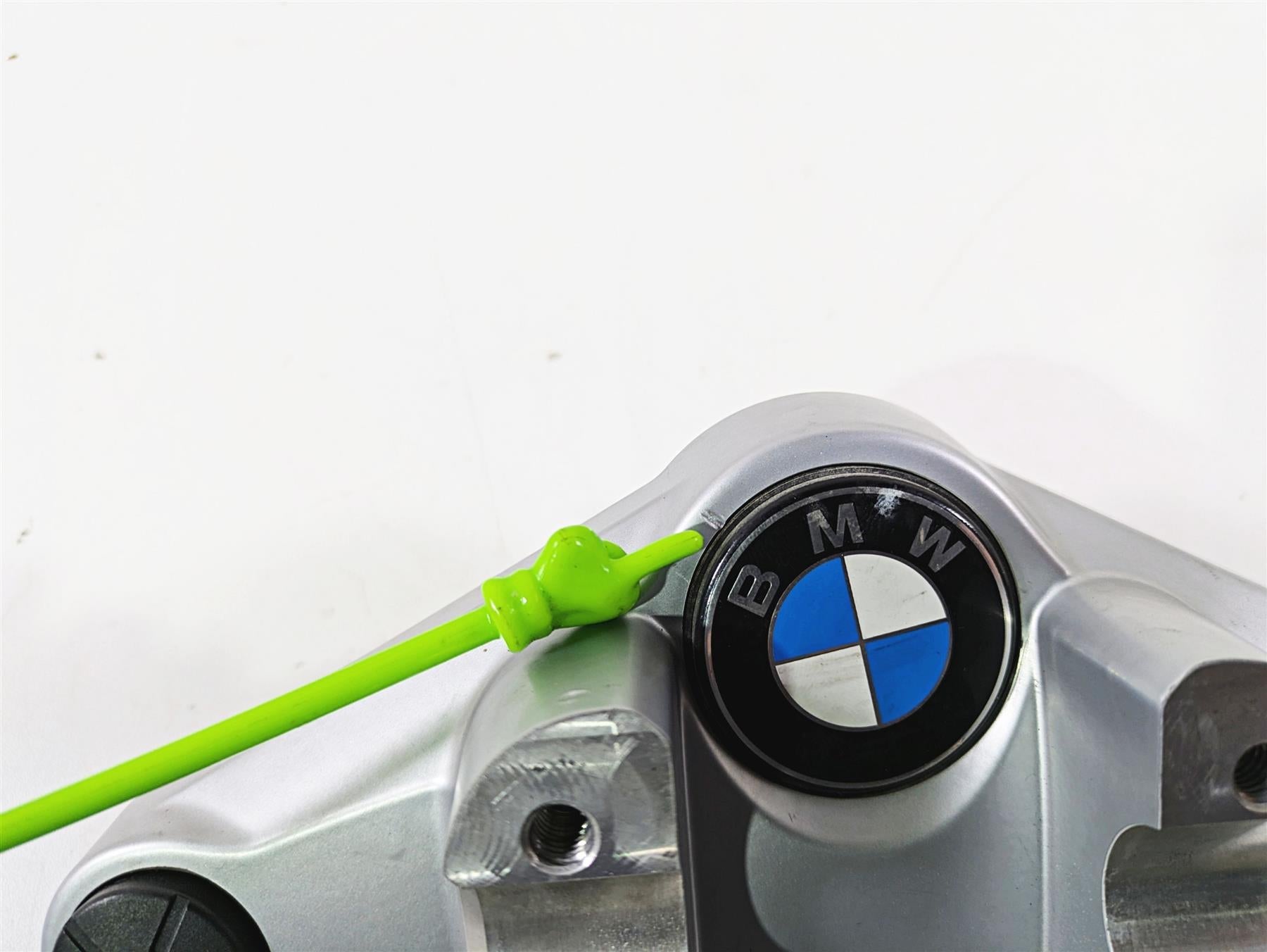 2012 BMW R1200R K27 Upper Triple Tree Steering Clamp 31427727249 7728078 {{ shop.shopifyCountryName }} - Mototech271