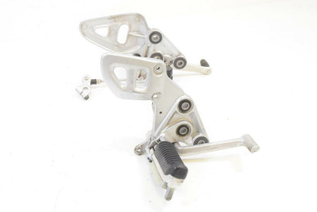 2005 Suzuki GSX1300 R Hayabusa Front Rider Driver Foot Peg Footpeg Set 43510-24F {{ shop.shopifyCountryName }} - Mototech271