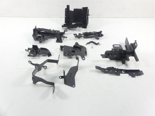 2022 Harley Softail FXBBS Street Bob Electrical Carrier Plastics Set 69201632 | Mototech271