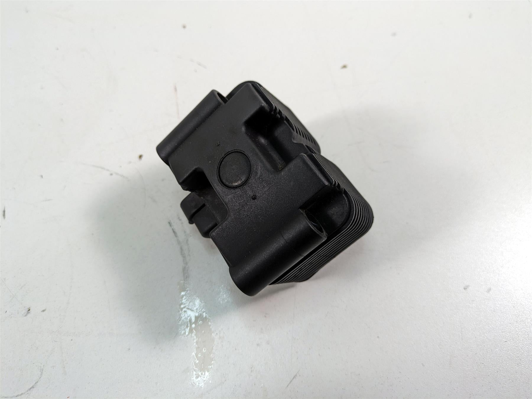 2000 Harley Dyna FXDL Low Rider Denso Ignition Coil & Chrome Cover 31655-99 {{ shop.shopifyCountryName }} - Mototech271