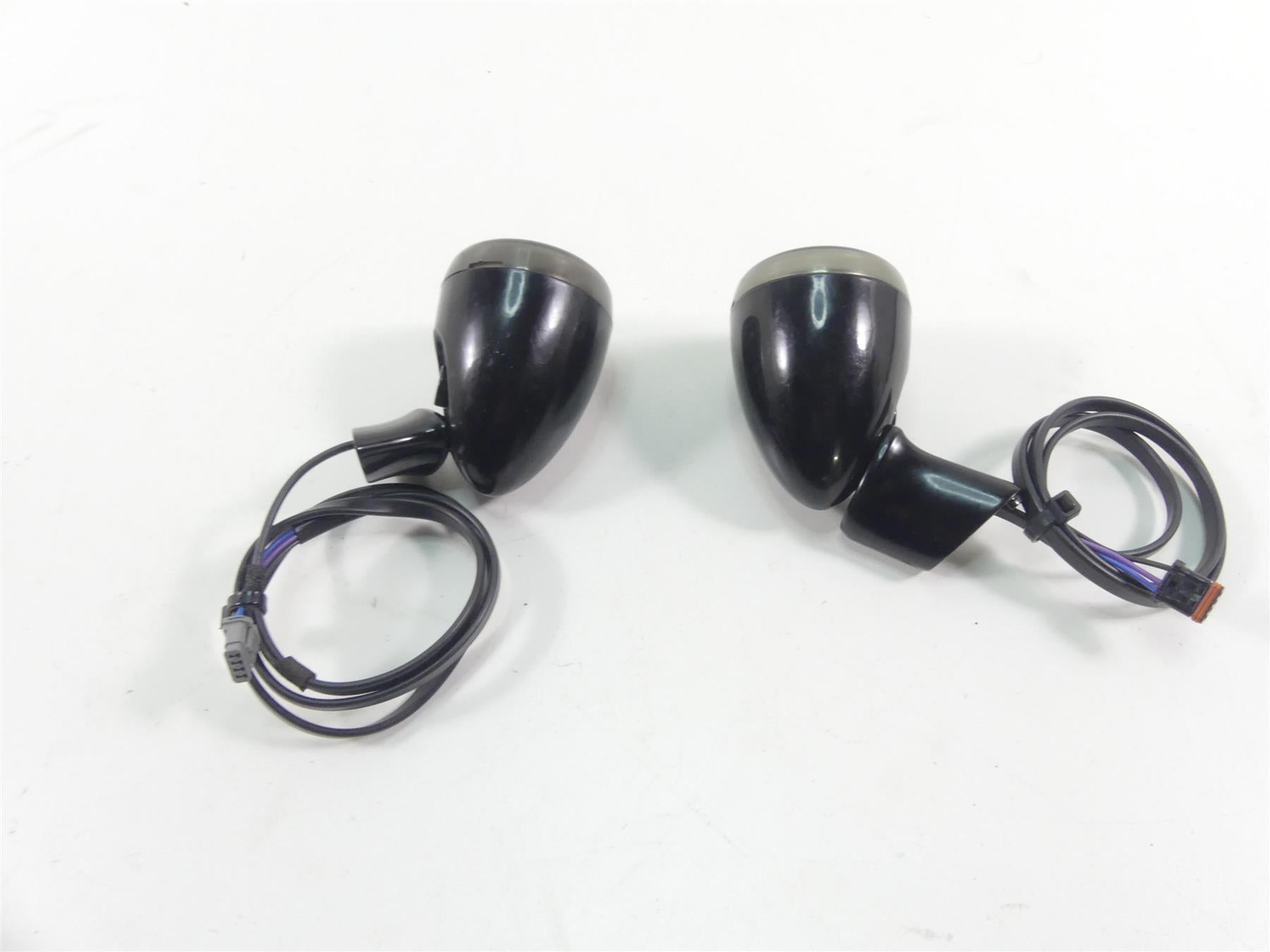 2022 Harley Softail FXBBS Street Bob Rear Led Blinker Turn Signal Set 67800965 {{ shop.shopifyCountryName }} - Mototech271