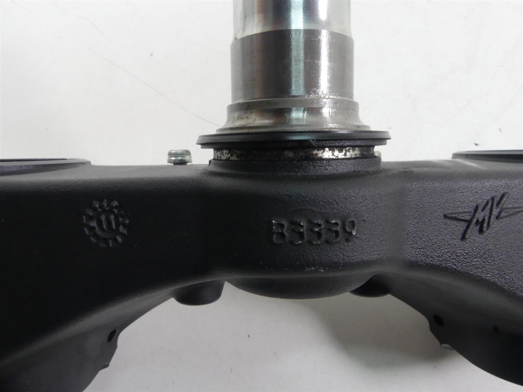 2012 Mv Agusta Brutale 1090 R Lower Triple Tree Steering Clamp 58mm 8000B4679 {{ shop.shopifyCountryName }} - Mototech271