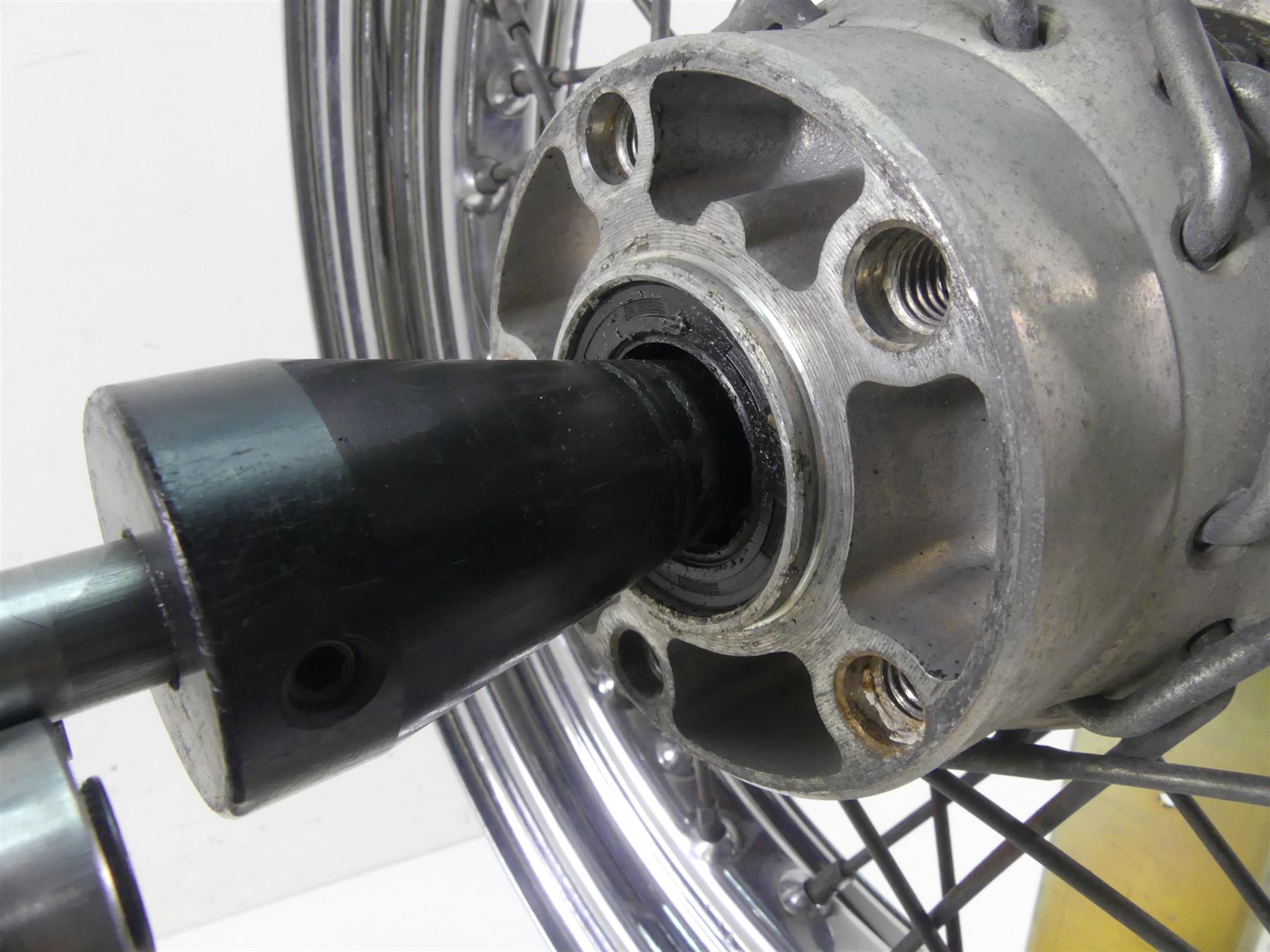 1998 Harley Dyna FXDL Low Rider 16x3 Rear Wheel Spoke Laced - Read 40975-86C {{ shop.shopifyCountryName }} - Mototech271