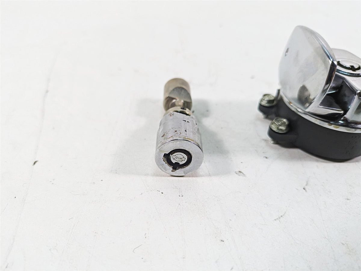 2000 Harley FXSTS Softail Springer Ignition Switch Key Lock Set 71450-04 {{ shop.shopifyCountryName }} - Mototech271