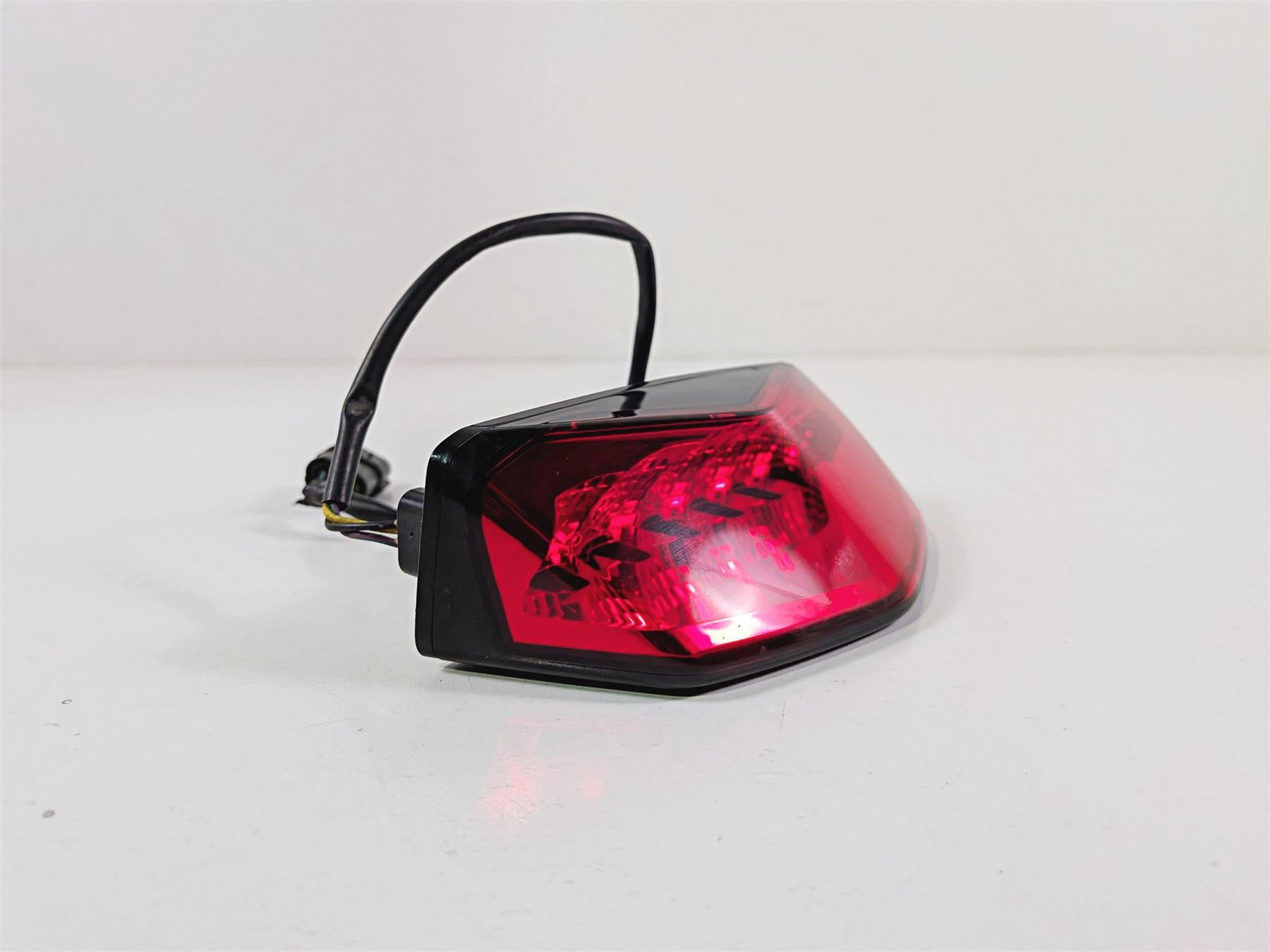 2022 Triumph Tiger 900 GT Pro Oem Taillight Tail Light T2702064 {{ shop.shopifyCountryName }} - Mototech271