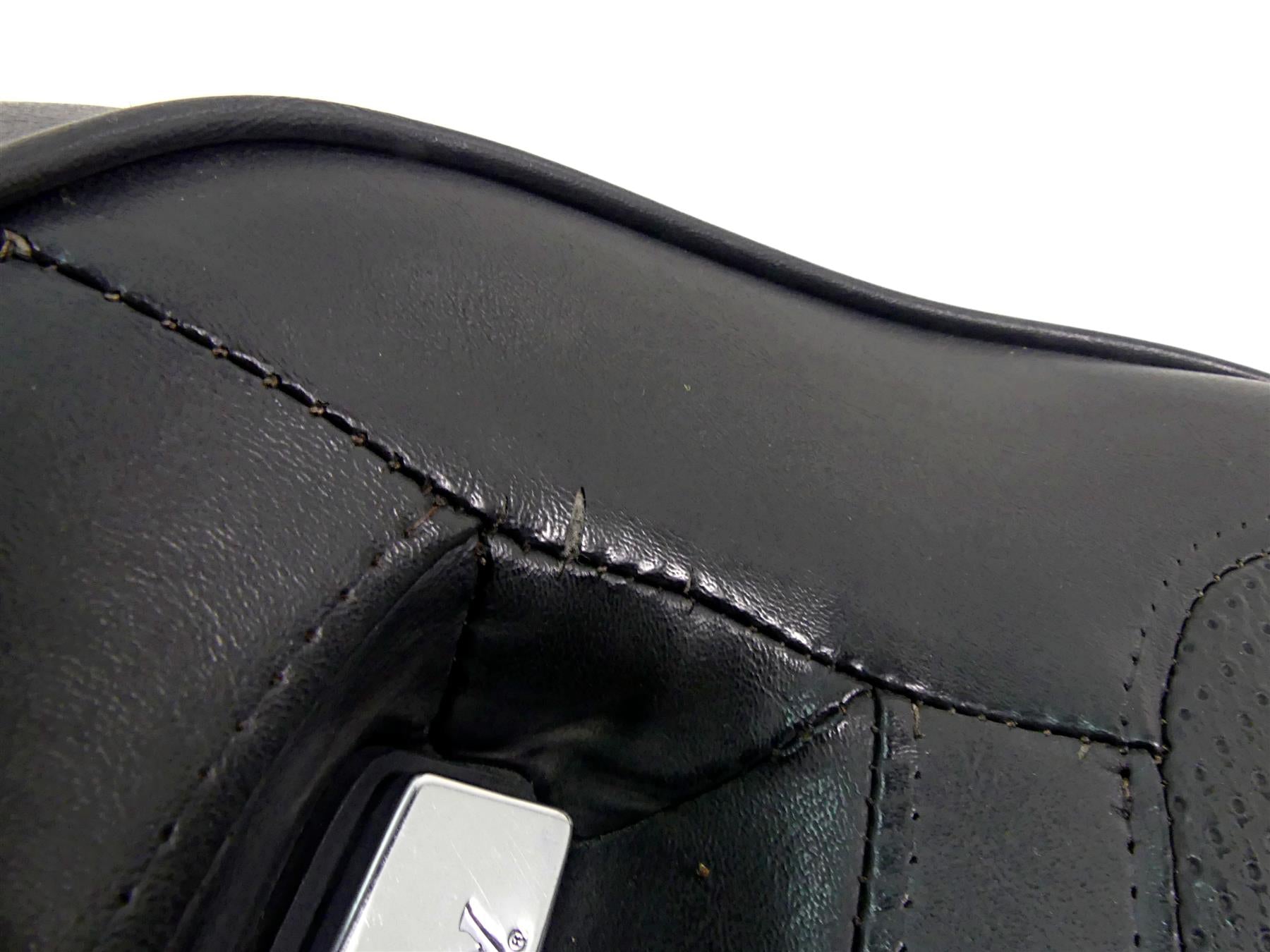 2014 Harley FXDL Dyna Low Rider Seat Saddle Tear - Read 52000136 {{ shop.shopifyCountryName }} - Mototech271