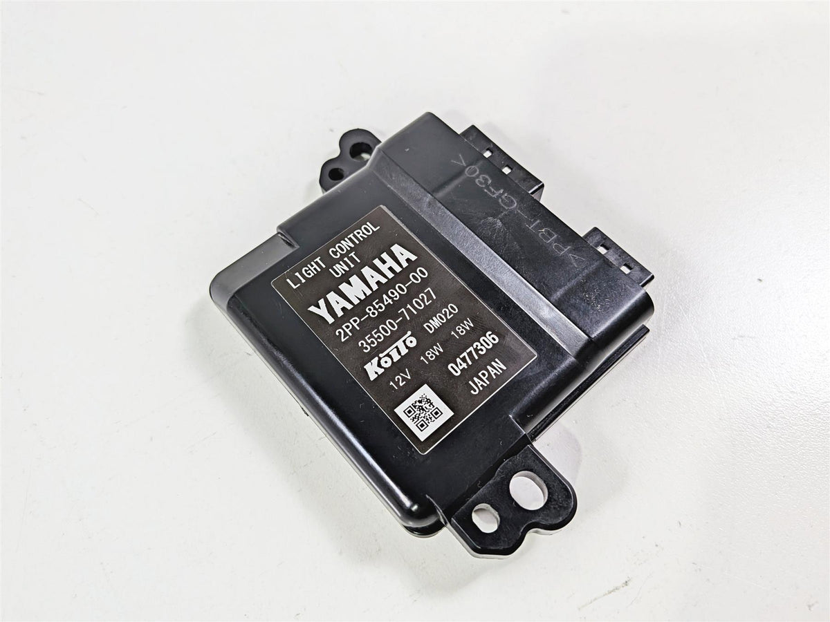 2022 Yamaha YZF R1 R1M RN65 Light Control Unit Module 2PP-85490-00-Mototech271
