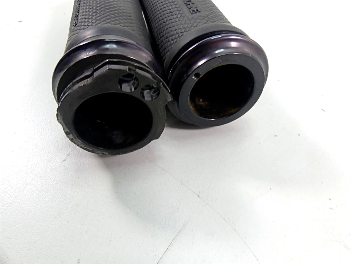 2014 Harley Dyna FXDB Street Bob Performance Machine Hand Grip Set 0063-2027-B {{ shop.shopifyCountryName }} - Mototech271