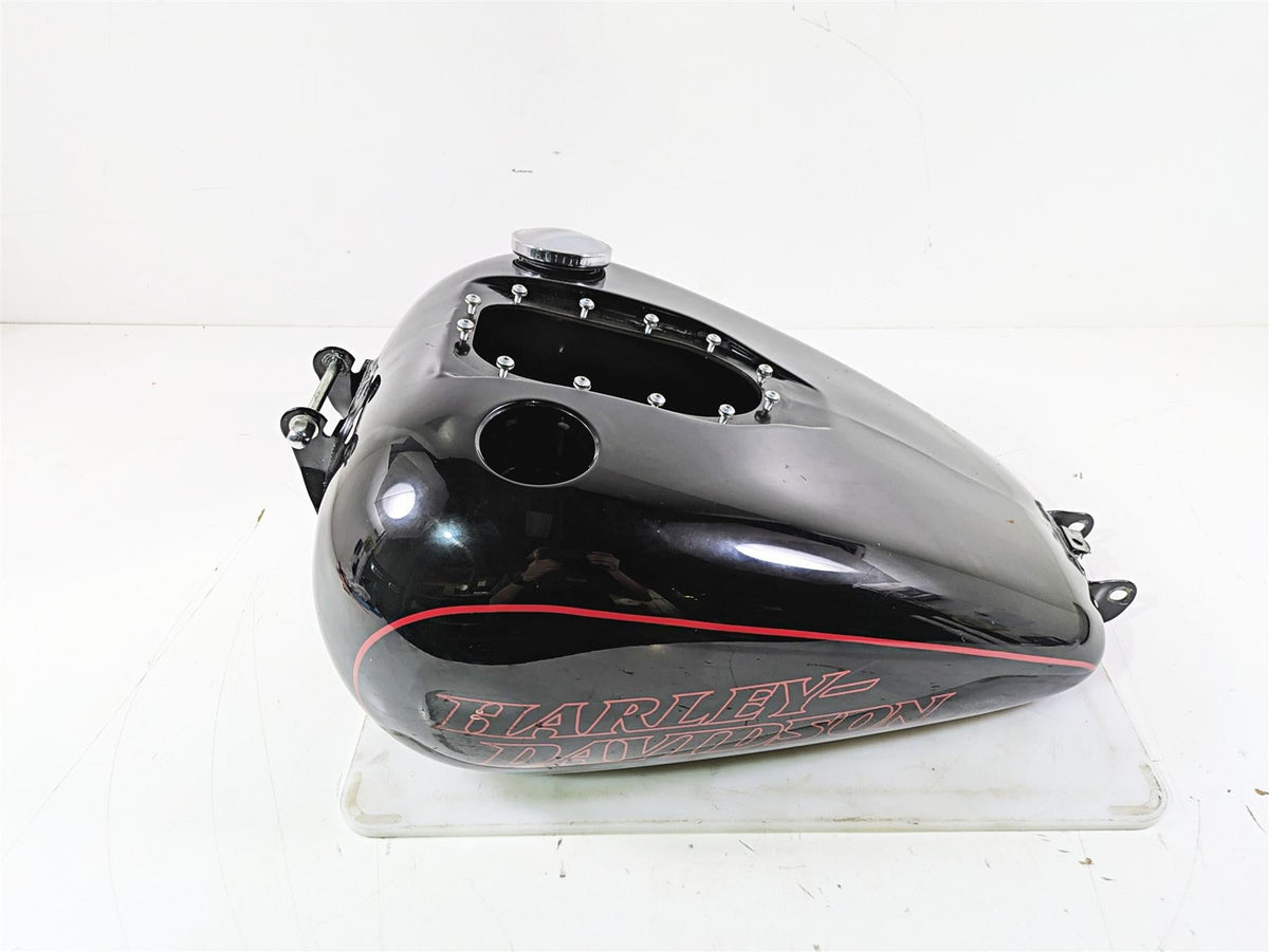 2015 Harley FXDL Dyna Low Rider Fuel Gas Petrol Tank -READ 61593-10 {{ shop.shopifyCountryName }} - Mototech271