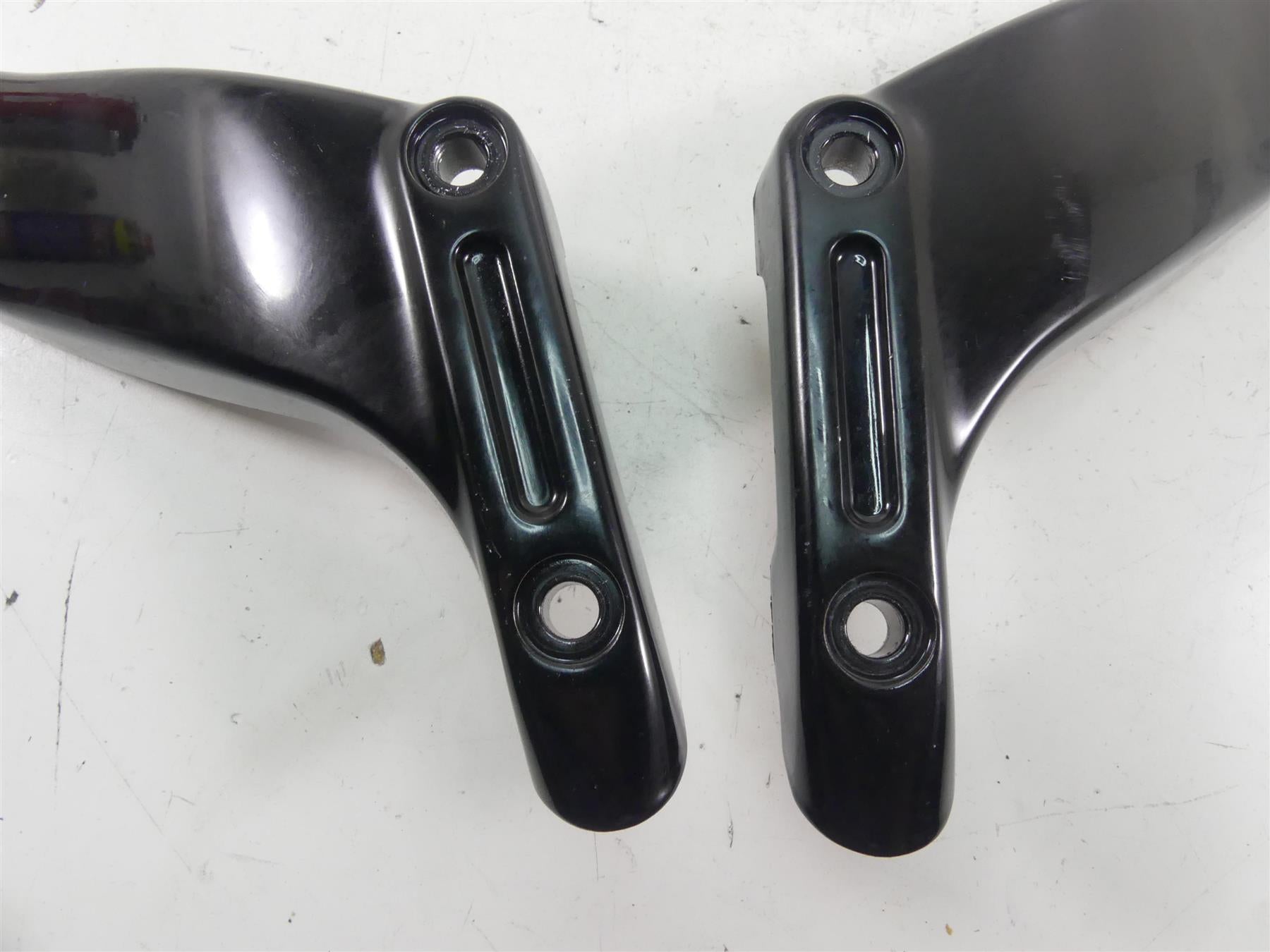 2018 Harley Softail FXBB Street Bob Rear Fender Braces Struts 59500422 59500423 {{ shop.shopifyCountryName }} - Mototech271
