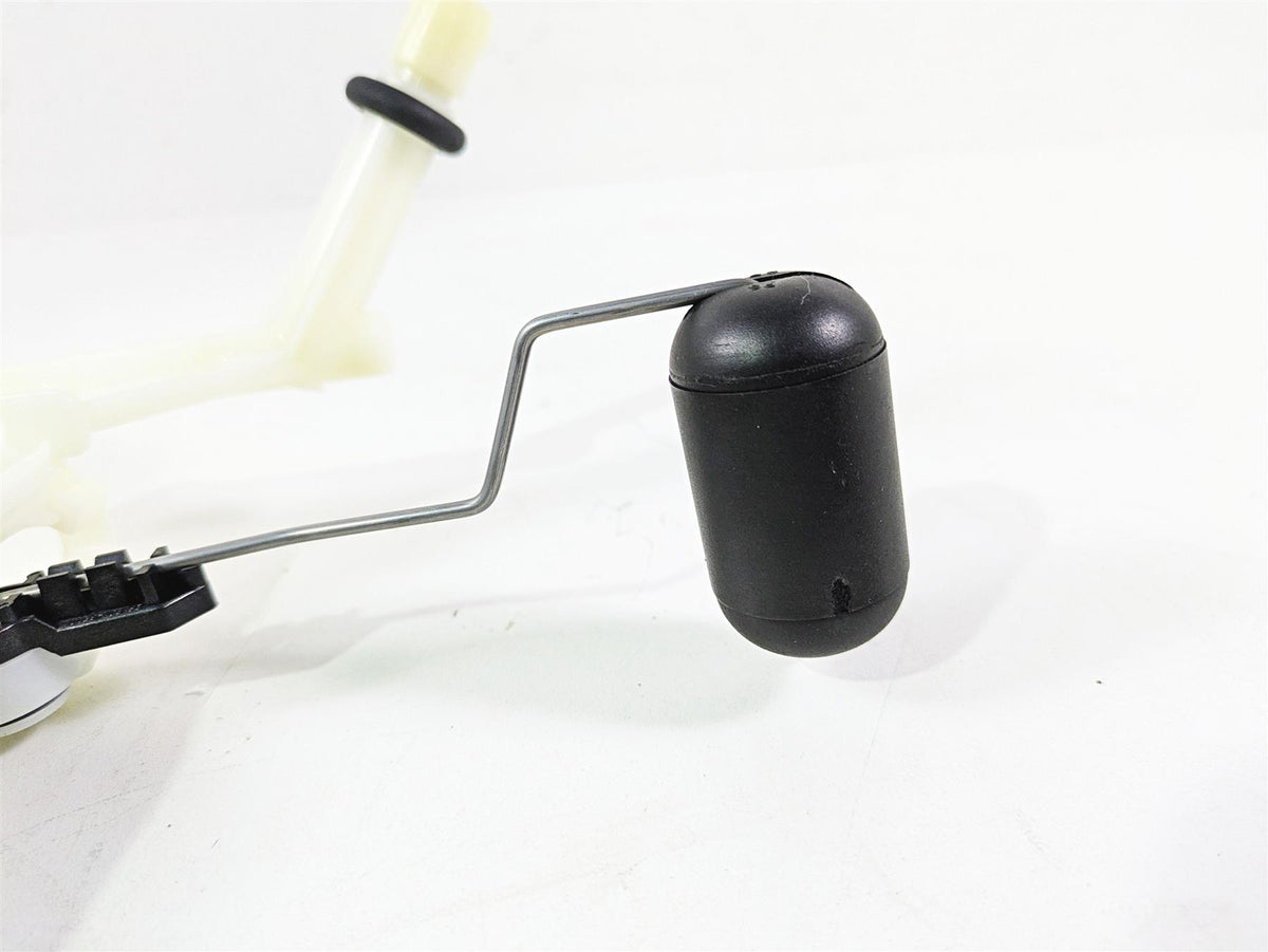 2021 Harley Softail FXST Standard Fuel Gas Petrol Pump + Lever Sender 61200043 {{ shop.shopifyCountryName }} - Mototech271