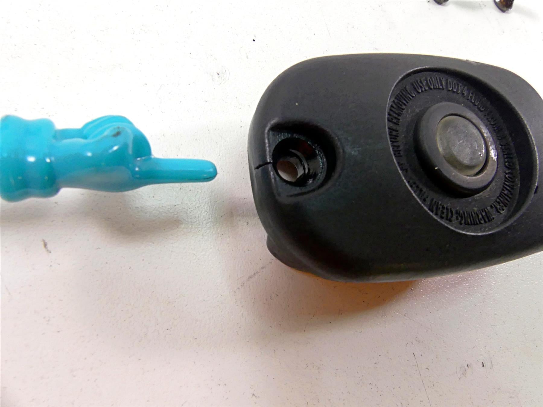 2011 Harley Softail FXS Blackline Rear Brake Master Cylinder - Read 41767-05E {{ shop.shopifyCountryName }} - Mototech271
