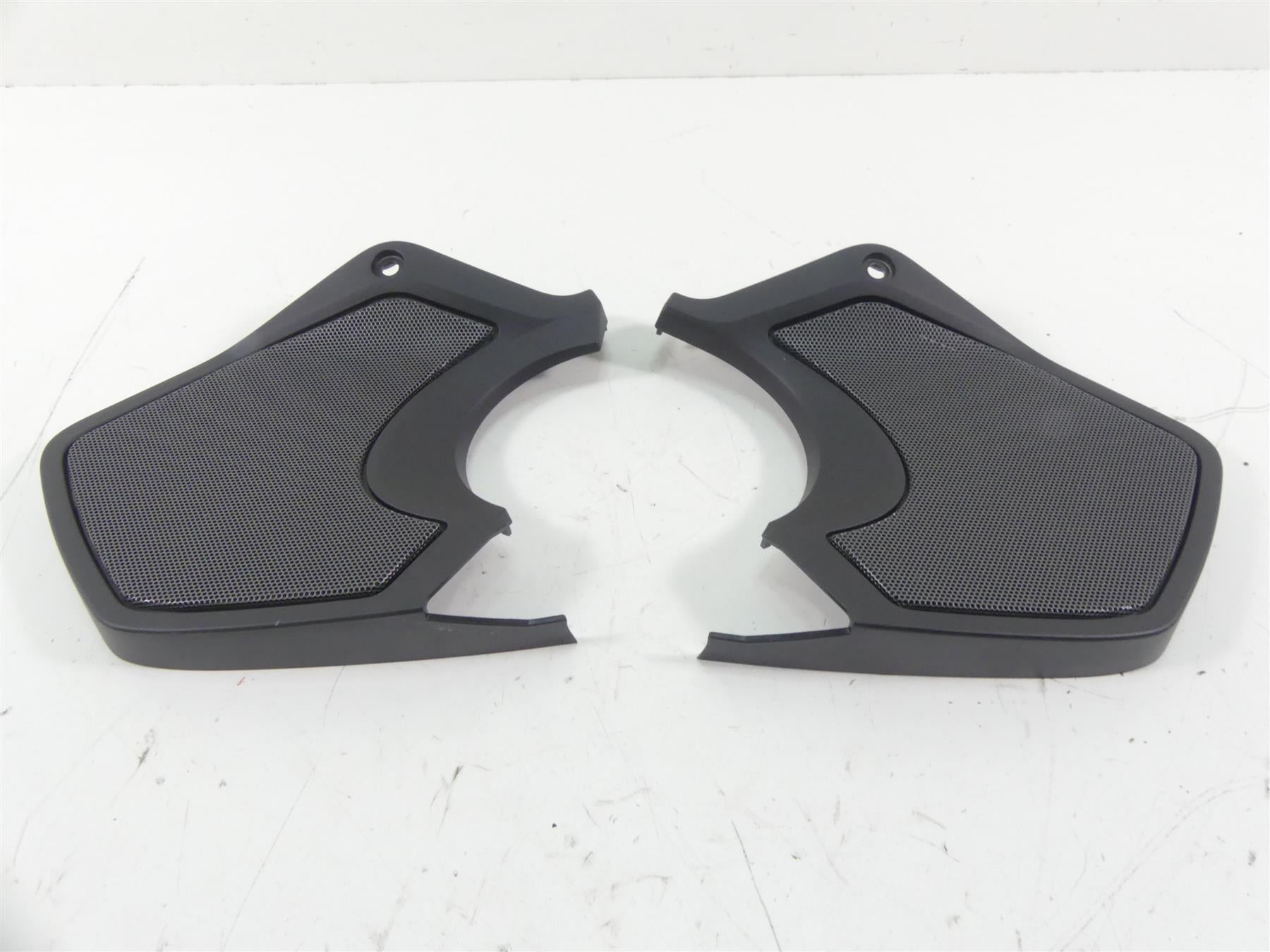 2017 BMW R1200RT K52 Left Right Speaker Cover Set 46638529412 46638529411 {{ shop.shopifyCountryName }} - Mototech271
