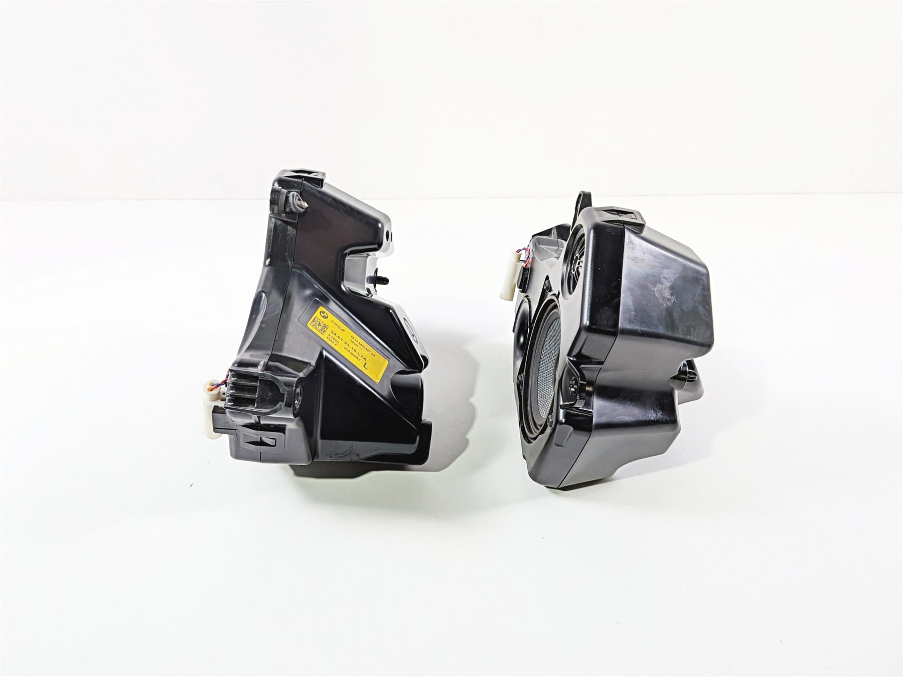 2023 BMW R1250RT RTP K52 Left Right Audio Speaker Set 65138543457 65138543458 {{ shop.shopifyCountryName }} - Mototech271