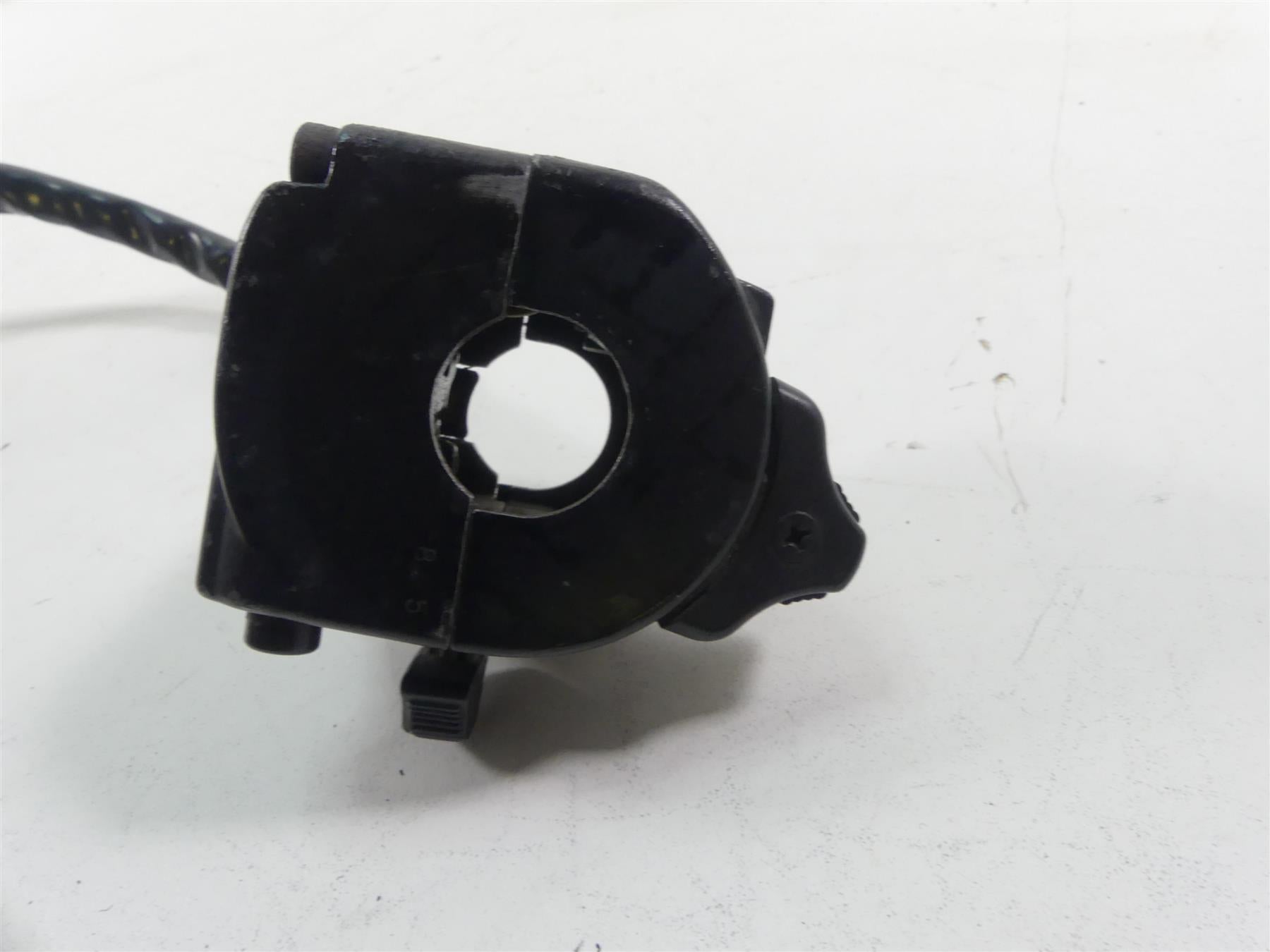1978 Yamaha XS650 SE Special Left Hand Light Control Switch 2L0-83975-01-98 {{ shop.shopifyCountryName }} - Mototech271