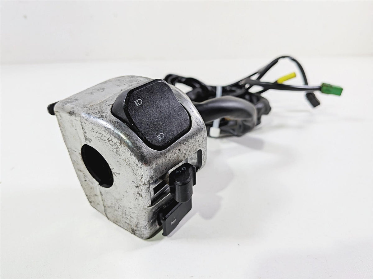 2012 Yamaha XV1900 Raider S Left Hand Control Switch Light Blinker 5C7-83972-10 {{ shop.shopifyCountryName }} - Mototech271