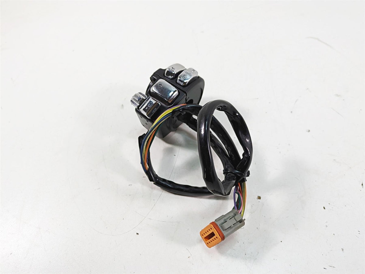 2005 Harley Touring FLHTCUI Electra Glide Left Hand Control Switch Read 71597-96 {{ shop.shopifyCountryName }} - Mototech271