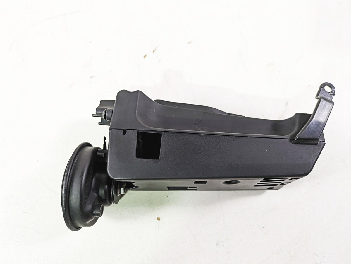 2021 Harley Softail FXST Standard Horn & Wiring Box 69202599 69000095 {{ shop.shopifyCountryName }} - Mototech271