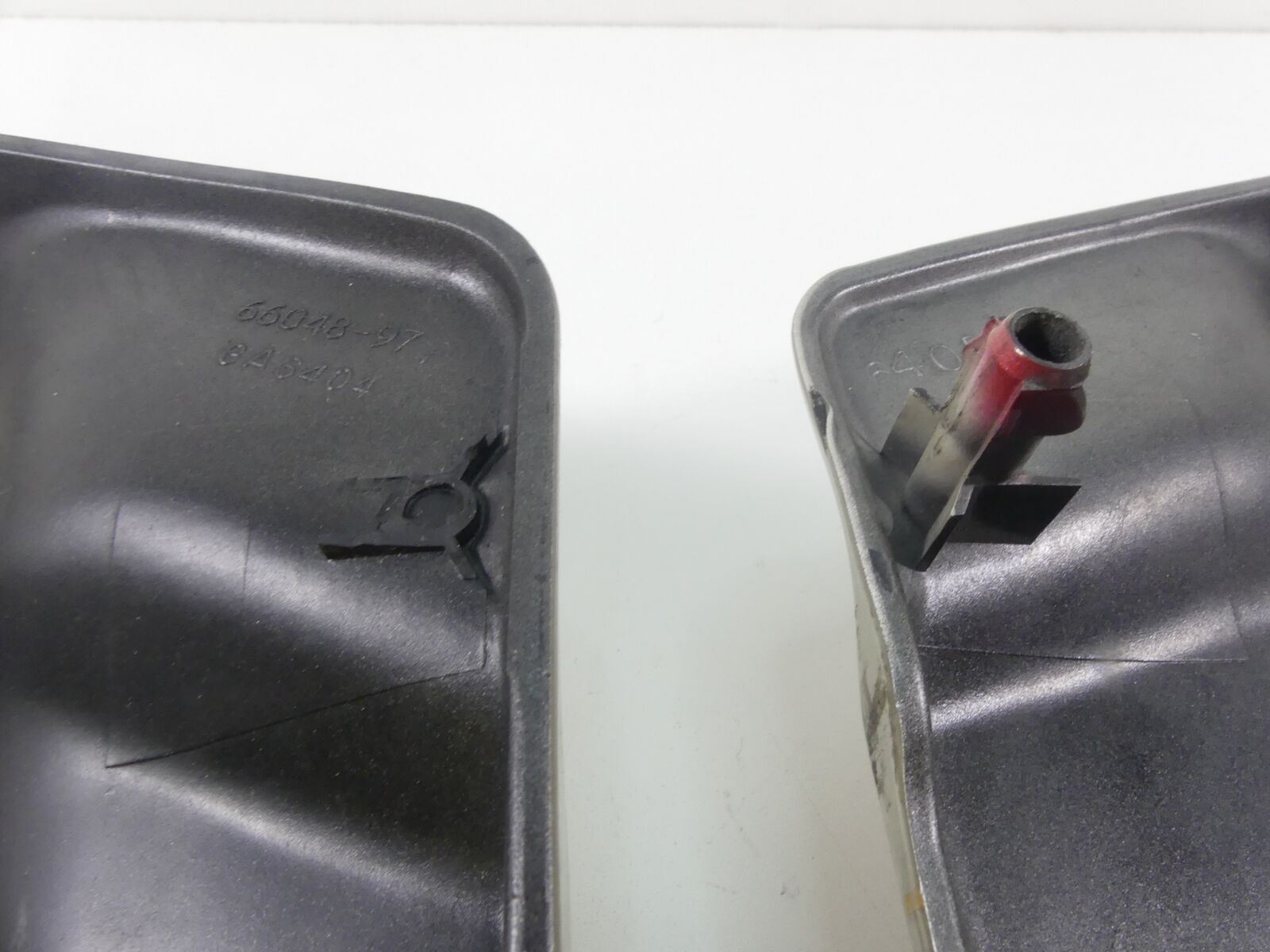 2006 Harley Touring FLHCU SE CVO Side Cover Fairing Cowl Set - Read 66048-97 {{ shop.shopifyCountryName }} - Mototech271