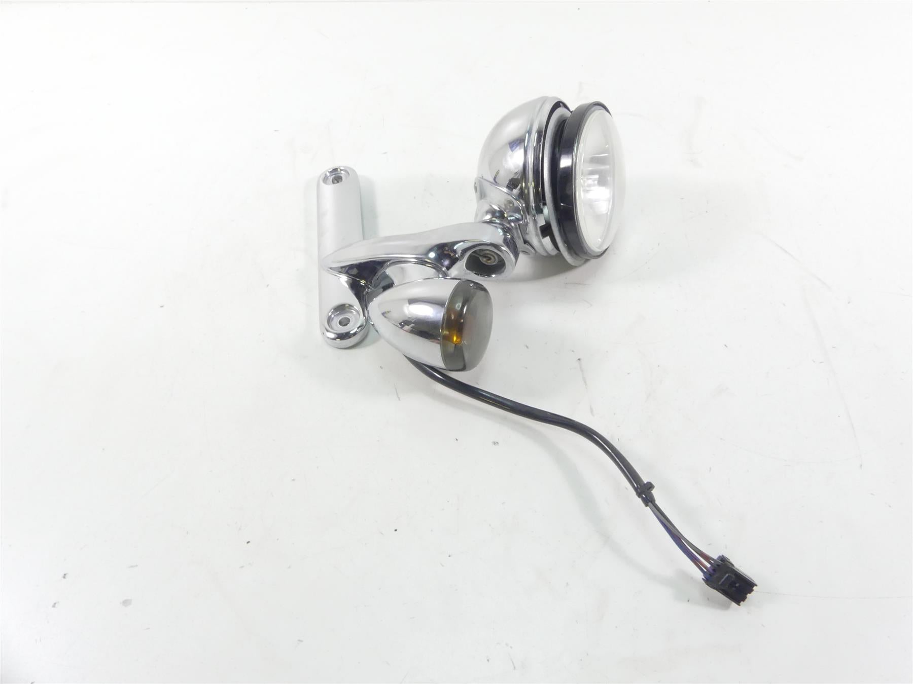 2007 Harley FLHTCU SE CVO Electra Glide Right Front Spot Light - Read 69560-06 | Mototech271