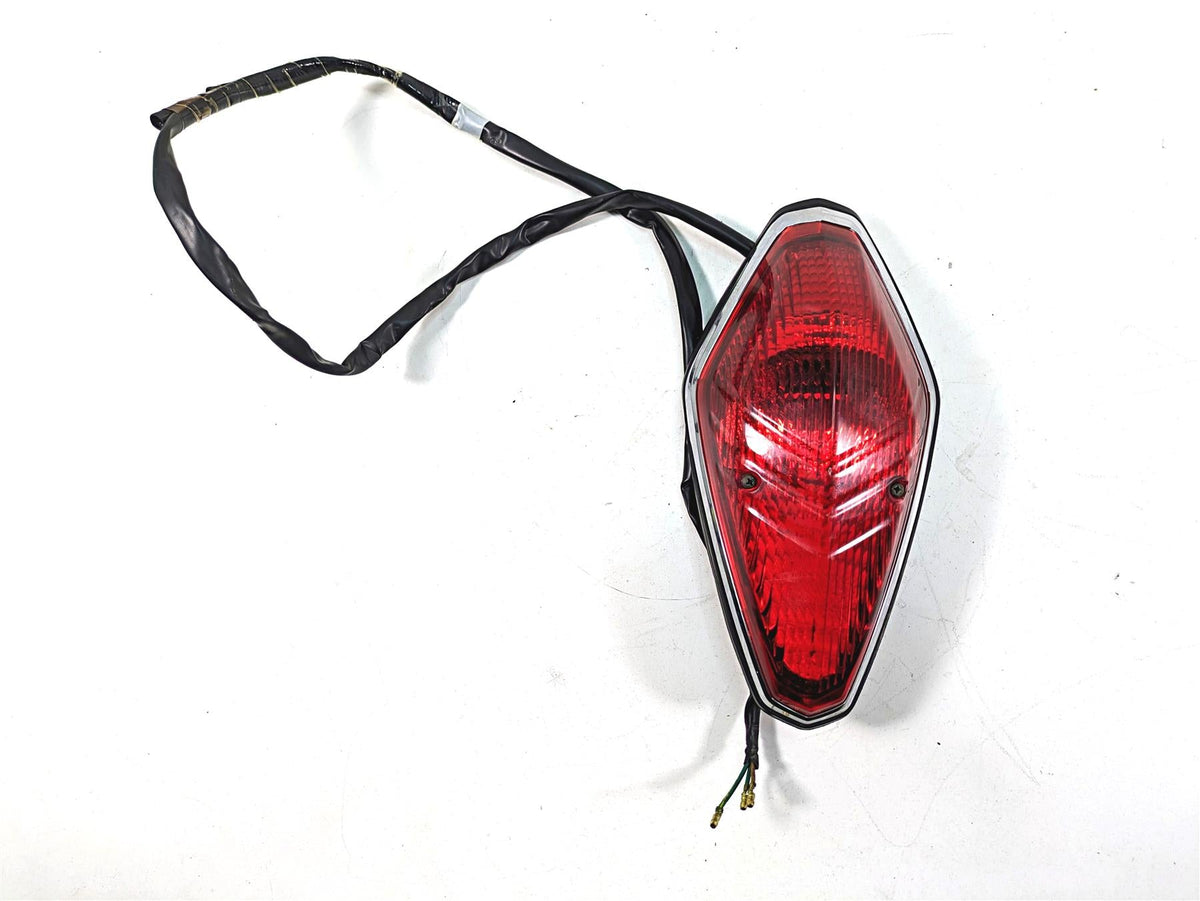 2006 Honda V-Twin VTX1300 R Tail Light Taillight Rear Lamp Lens 33701-MCV-671 {{ shop.shopifyCountryName }} - Mototech271