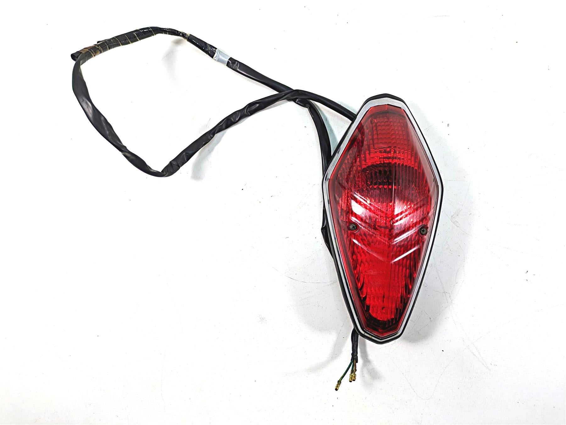 2006 Honda V-Twin VTX1300 R Tail Light Taillight Rear Lamp Lens 33701-MCV-671 | Mototech271