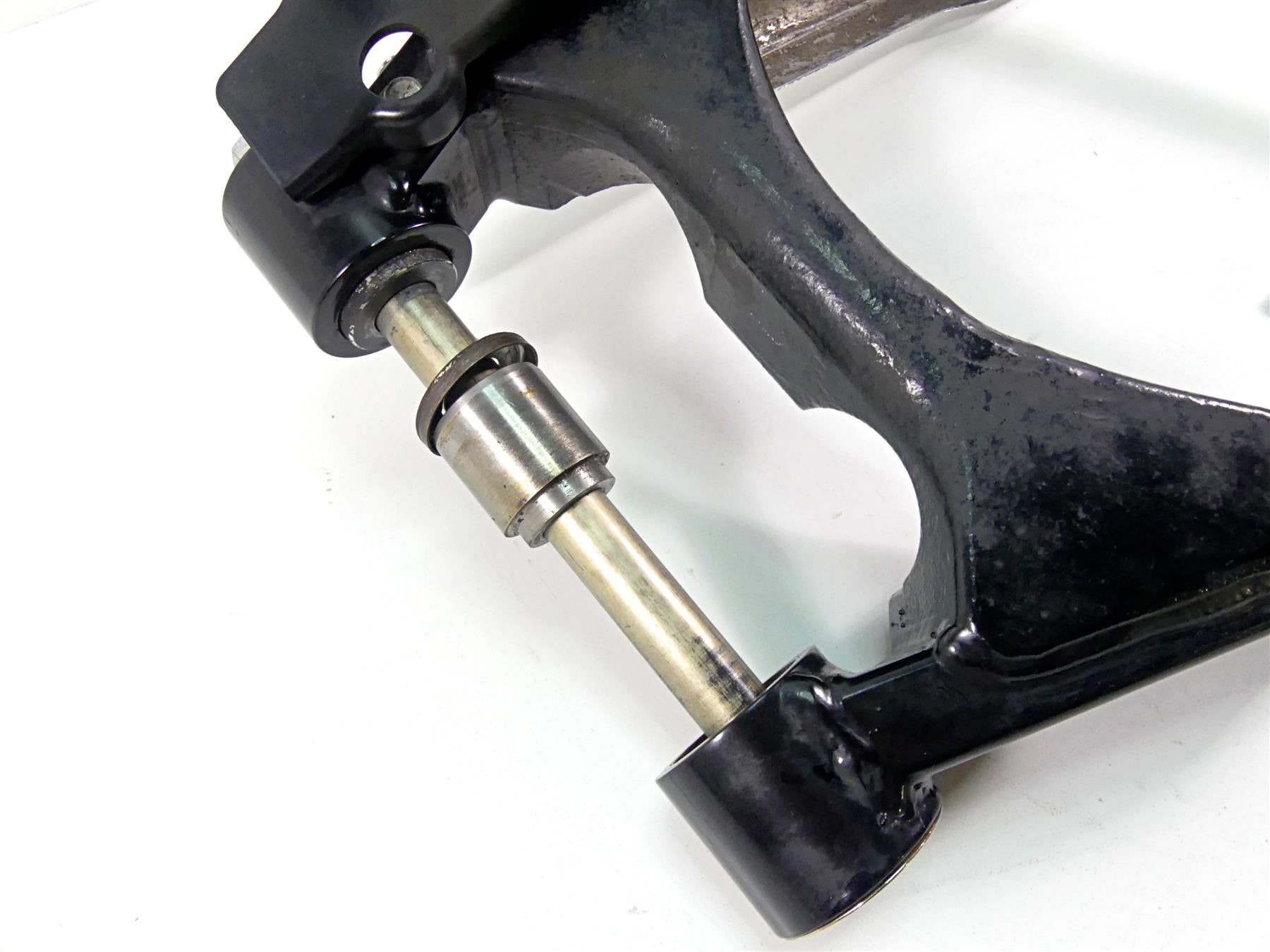 2014 Harley FXDL Dyna Low Rider Rear Swingarm & Belt Guards 25mm Axle 47820-10 {{ shop.shopifyCountryName }} - Mototech271
