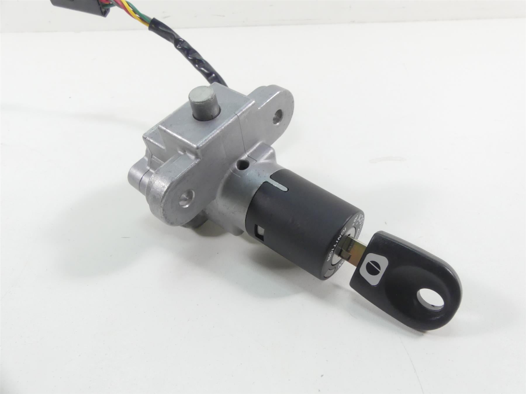 2005 Ducati Multistrada 1000S Speedometer 4K Ignition Switch Key Set 40610201B {{ shop.shopifyCountryName }} - Mototech271