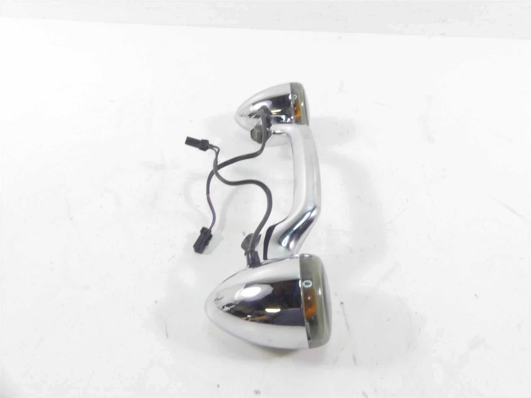 2007 Harley FLHTCU SE CVO Electra Glide Rear Blinker Turn Signal Bar 68997-04 {{ shop.shopifyCountryName }} - Mototech271