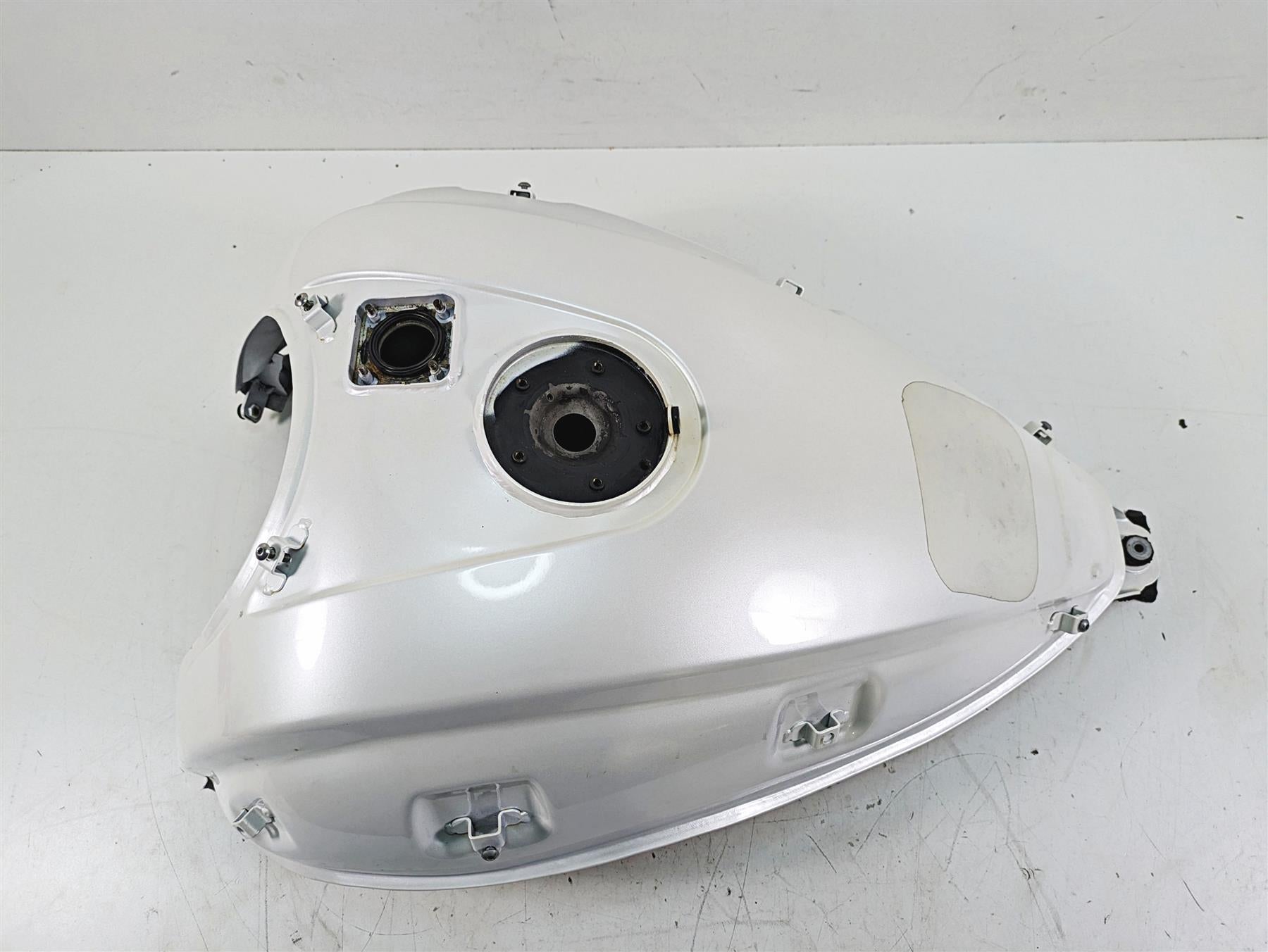 2014 Moto Guzzi California 1400 T Fuel Gas Petrol Tank - No Dent 2B000147 {{ shop.shopifyCountryName }} - Mototech271