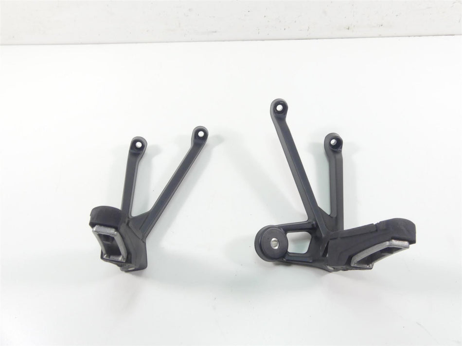 2016 BMW S1000XR K49 Rear Passenger Footpeg Set 46718553845 46718553846 {{ shop.shopifyCountryName }} - Mototech271