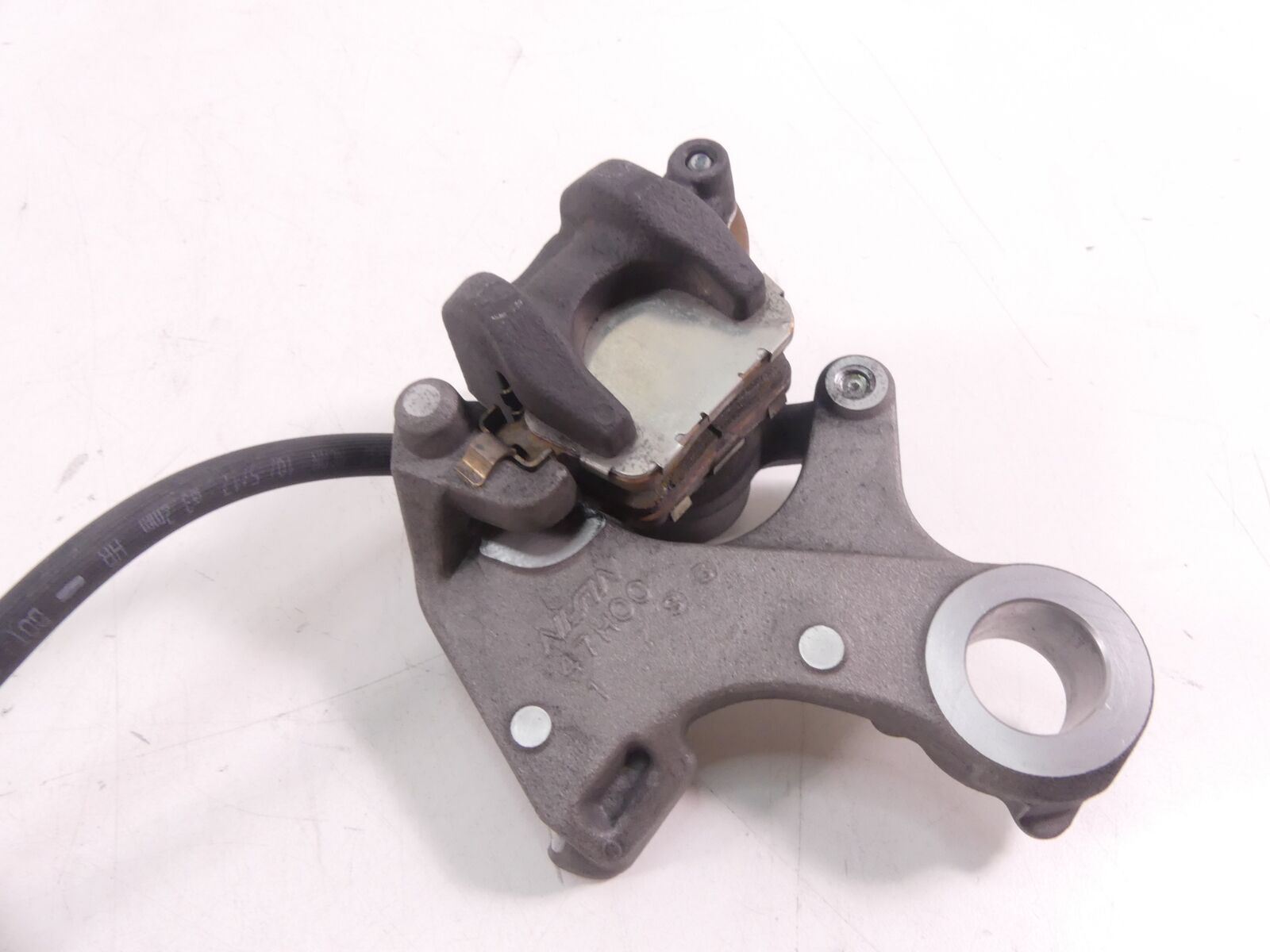 2018 Suzuki GSXR750 Rear Nissin Brake Caliper + Mount & Line 69100-47H10-999 | Mototech271