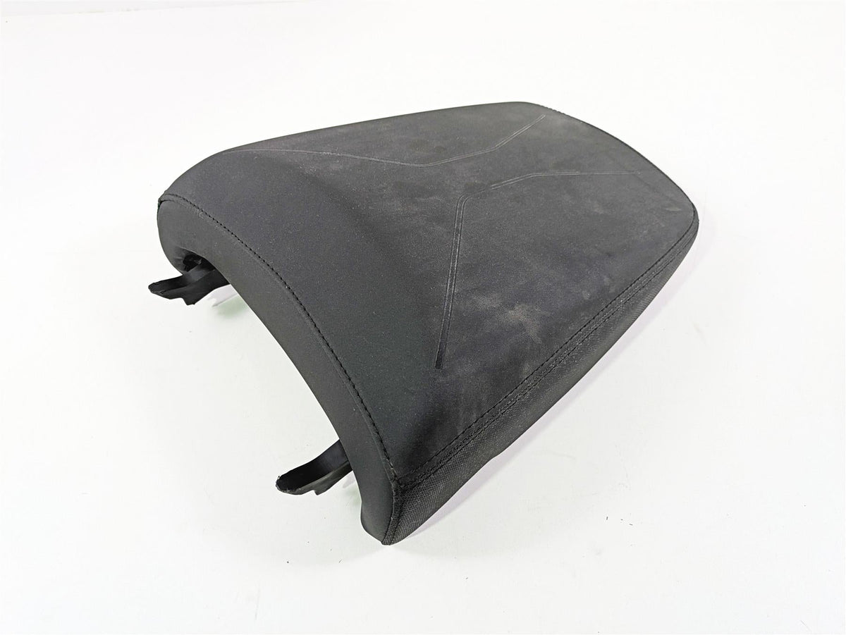 2024 Triumph Tiger 900 GT Rear Passenger Seat Saddle Comfort 2 tone T2311981 {{ shop.shopifyCountryName }} - Mototech271