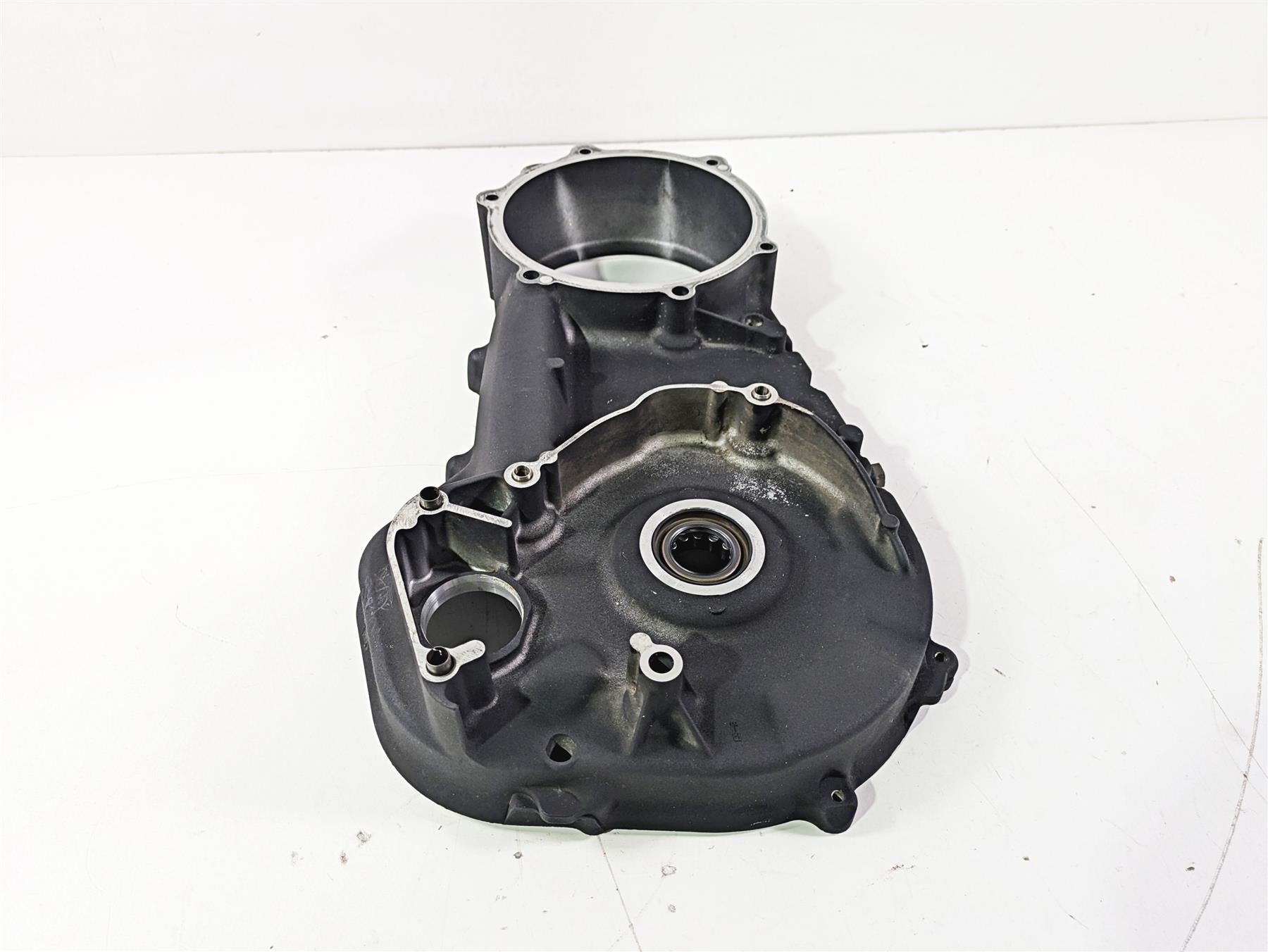 2008 Harley Touring FLHTP Electra Glide Inner Primary Clutch Cover 60677-07A {{ shop.shopifyCountryName }} - Mototech271
