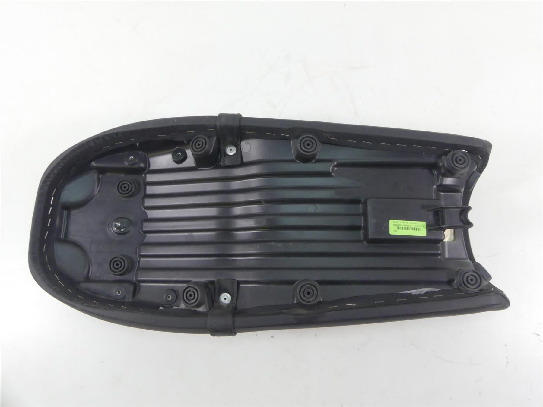 2019 Moto Guzzi V7 III Stone 750 Oem Duo Seat Saddle 2B003823000C1 {{ shop.shopifyCountryName }} - Mototech271