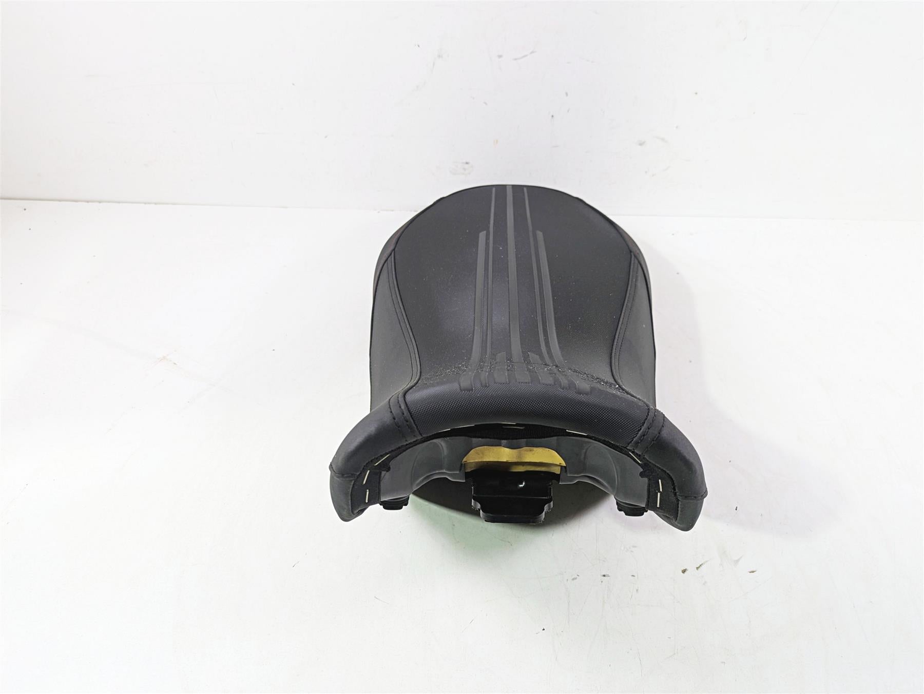 2022 Ducati Scrambler Desert Sled Dual Driver Seat Saddle - Torn 59522601A {{ shop.shopifyCountryName }} - Mototech271