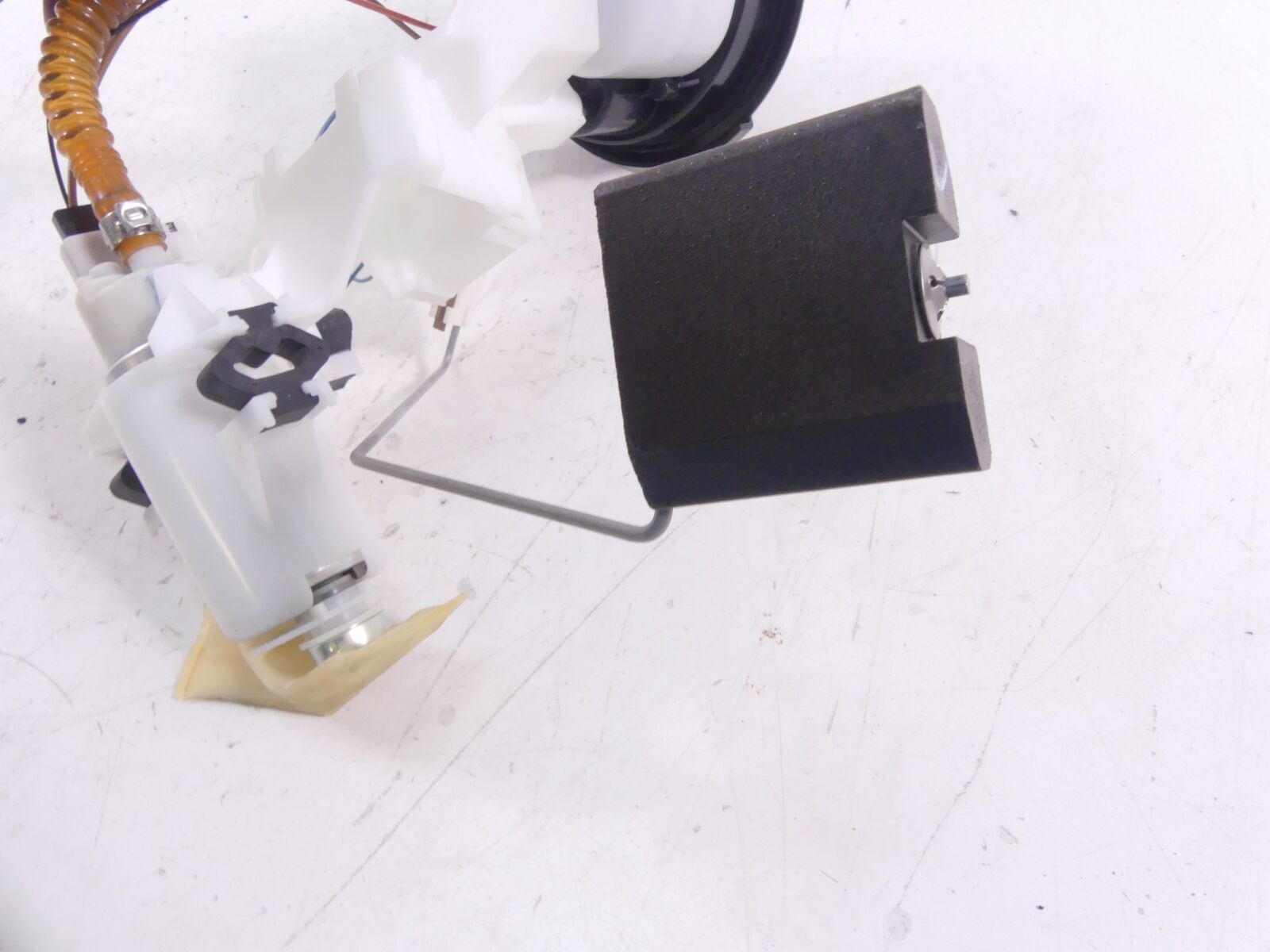 2018 BMW K1600 Bagger Fuel Gas Petrol Pump & Level Sender 16148563526 {{ shop.shopifyCountryName }} - Mototech271