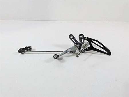 2025 Yamaha YZF R7 Nice Left Front Foot Peg & Shifter BEB-27442-00 BEB-18110-00 {{ shop.shopifyCountryName }} - Mototech271