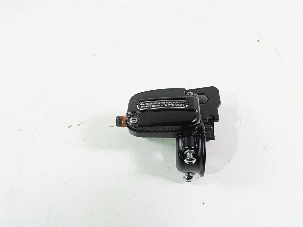 2009 Harley Touring FLHX Street Glide Front Brake Master Cylinder 44551-08F {{ shop.shopifyCountryName }} - Mototech271