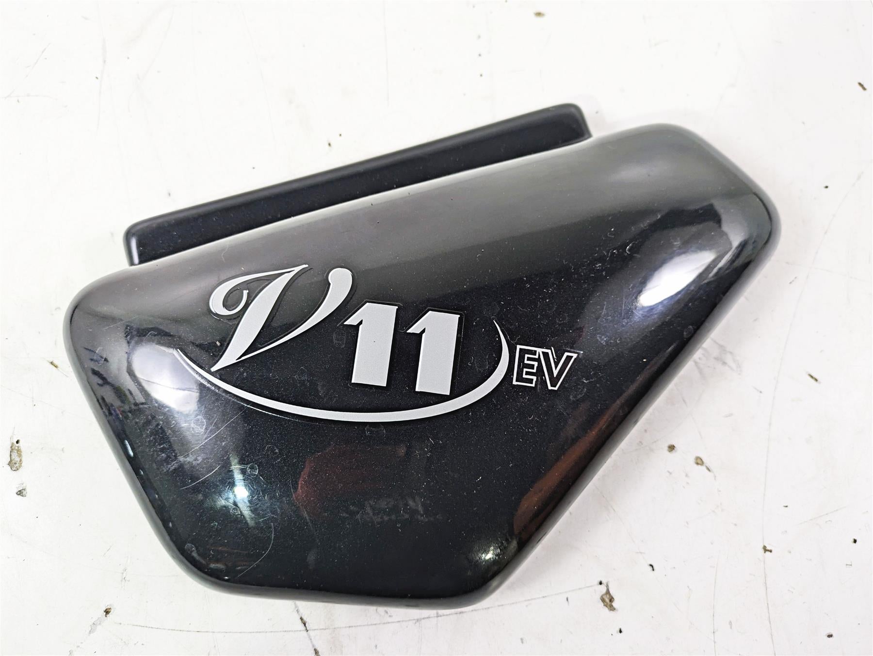1998 Moto Guzzi California 1100 EV Left Side Cover Fairing Cowl -Read GU03476206 {{ shop.shopifyCountryName }} - Mototech271