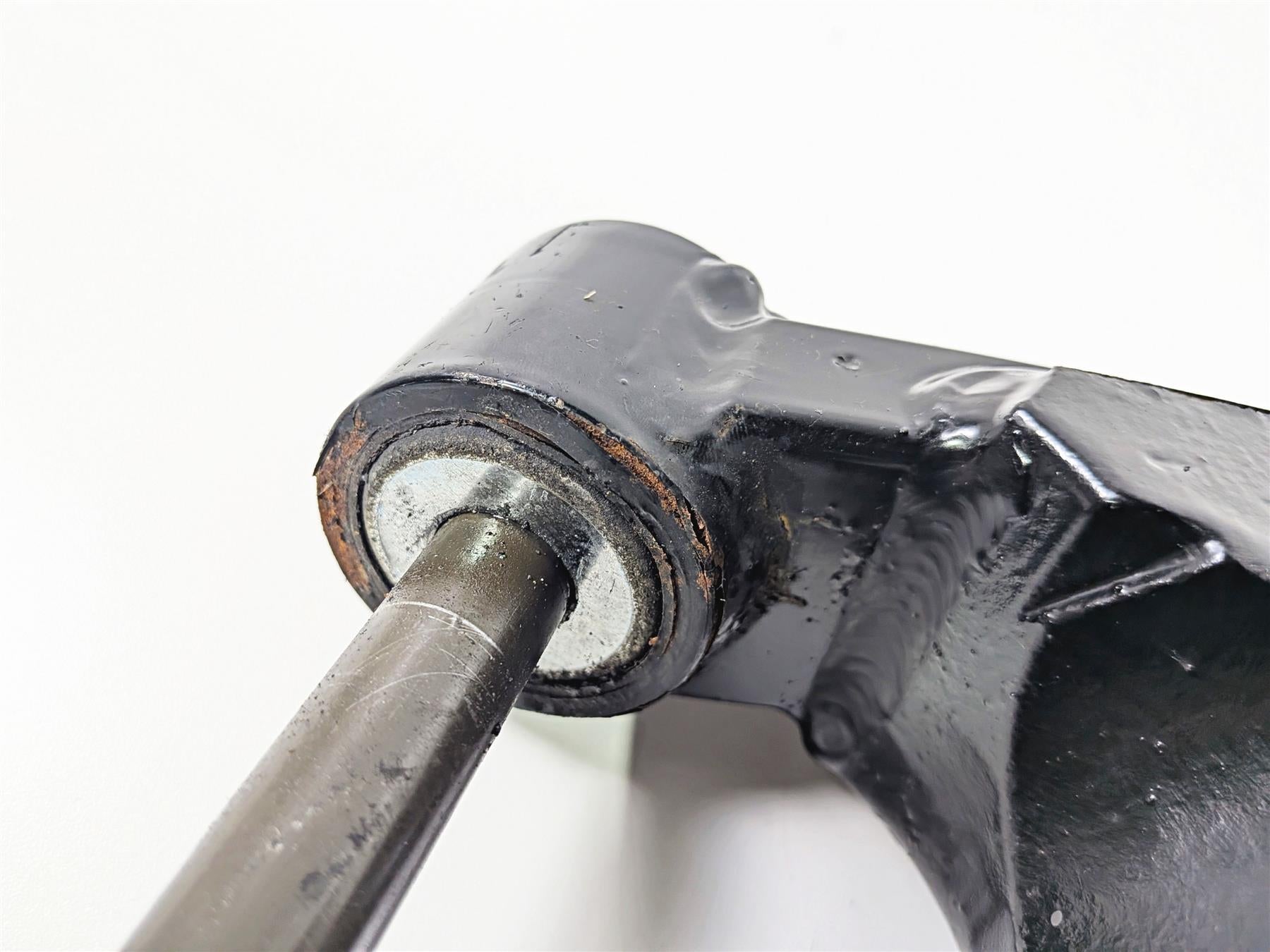1998 Harley Dyna FXDL Low Rider Swingarm & Belt Guards 47820-90A {{ shop.shopifyCountryName }} - Mototech271