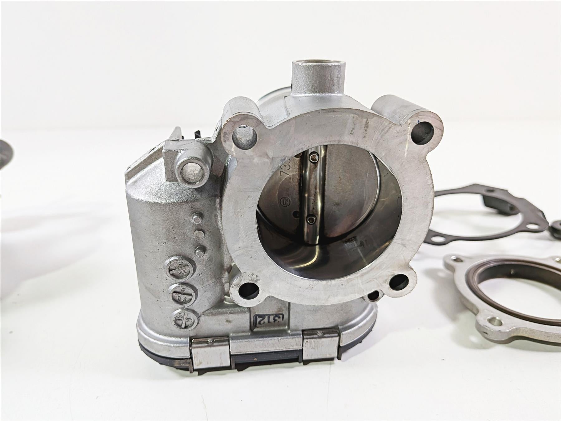 2015 Indian Chieftain Throttle Body & Intake Manifold 5138214 1204685-Mototech271