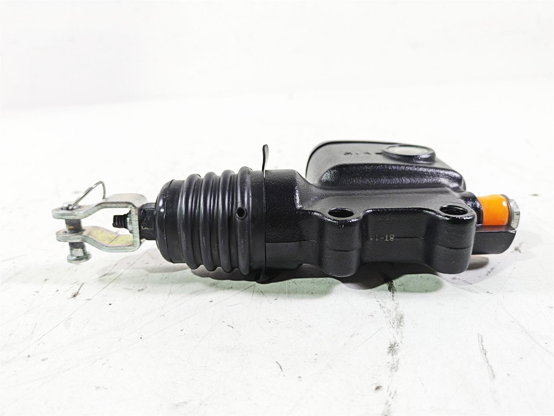 2019 Harley FLHCS Softail Heritage Rear Brake Master Cylinder 5/8" 41700460 {{ shop.shopifyCountryName }} - Mototech271