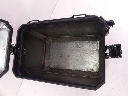 2010 BMW R1200GS Adventure K255 Right Saddlebag Saddle Bag Case 77418566458 {{ shop.shopifyCountryName }} - Mototech271