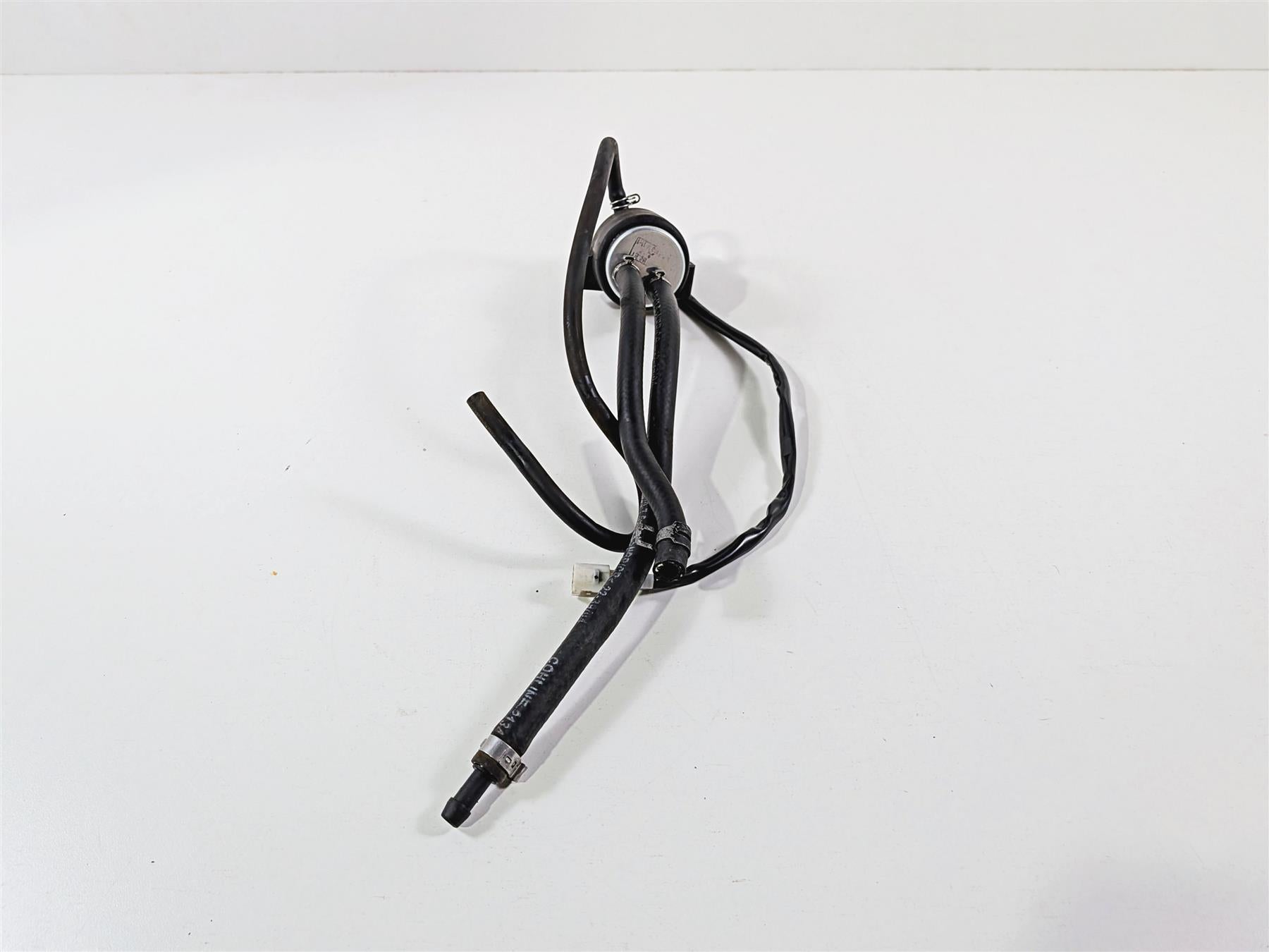 2005 KTM 950 LC8 Adventure Fuel Gas Petrol Pump & Lines - Tested 60012088100 {{ shop.shopifyCountryName }} - Mototech271