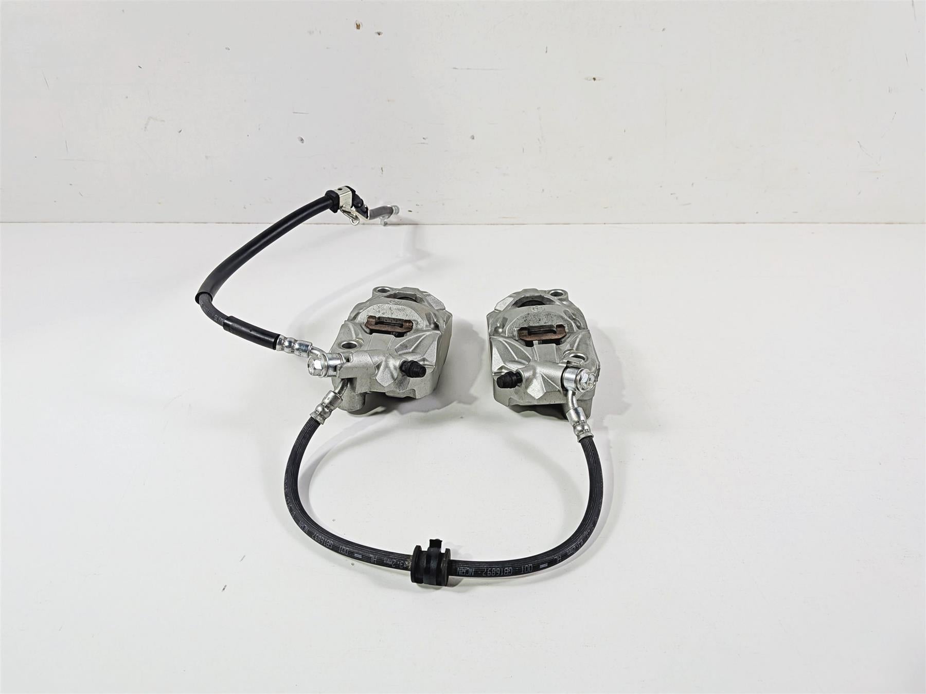 2024 Suzuki GSXR600 Front Brake Caliper Set Brembo 108mm 59300-17K20-999 {{ shop.shopifyCountryName }} - Mototech271