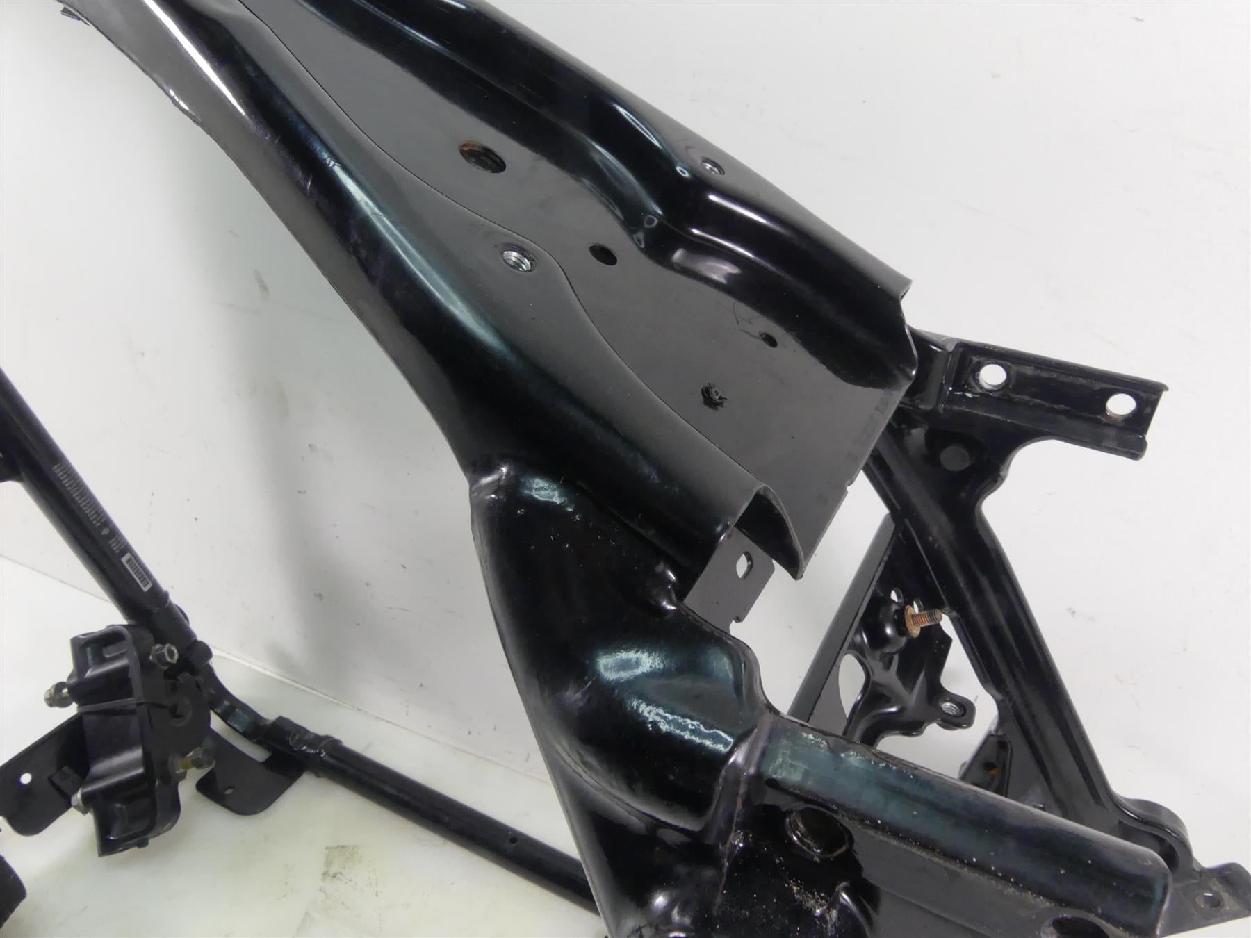 2013 Harley Touring FLHTK Electra Glide Straight Main Frame Chassis With Louisiana Salvage Title 47900-11BHP {{ shop.shopifyCountryName }} - Mototech271