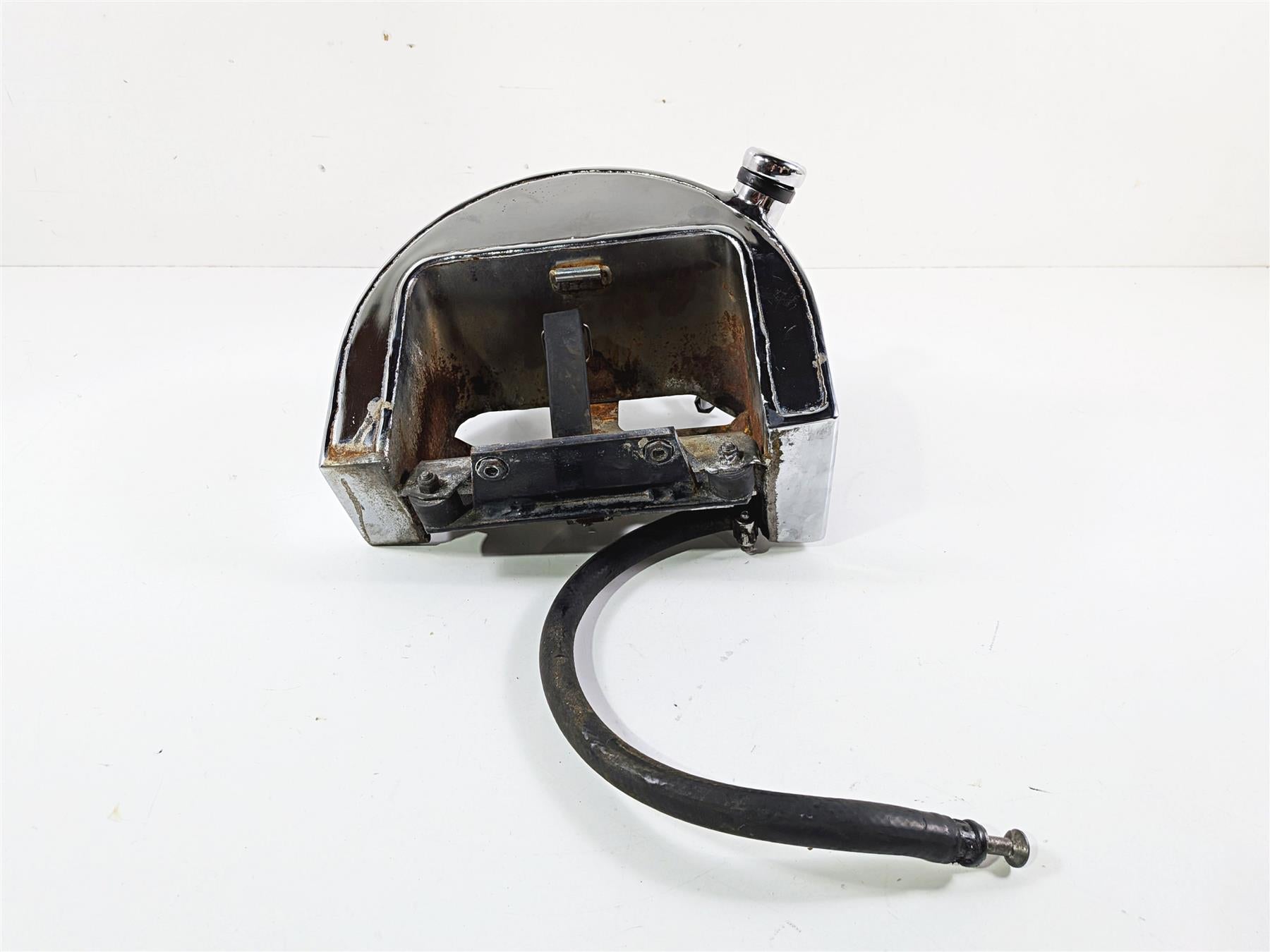 1996 Harley FLSTC Softail Heritage Oil Tank Reservoir & All Lines 62498-91 {{ shop.shopifyCountryName }} - Mototech271