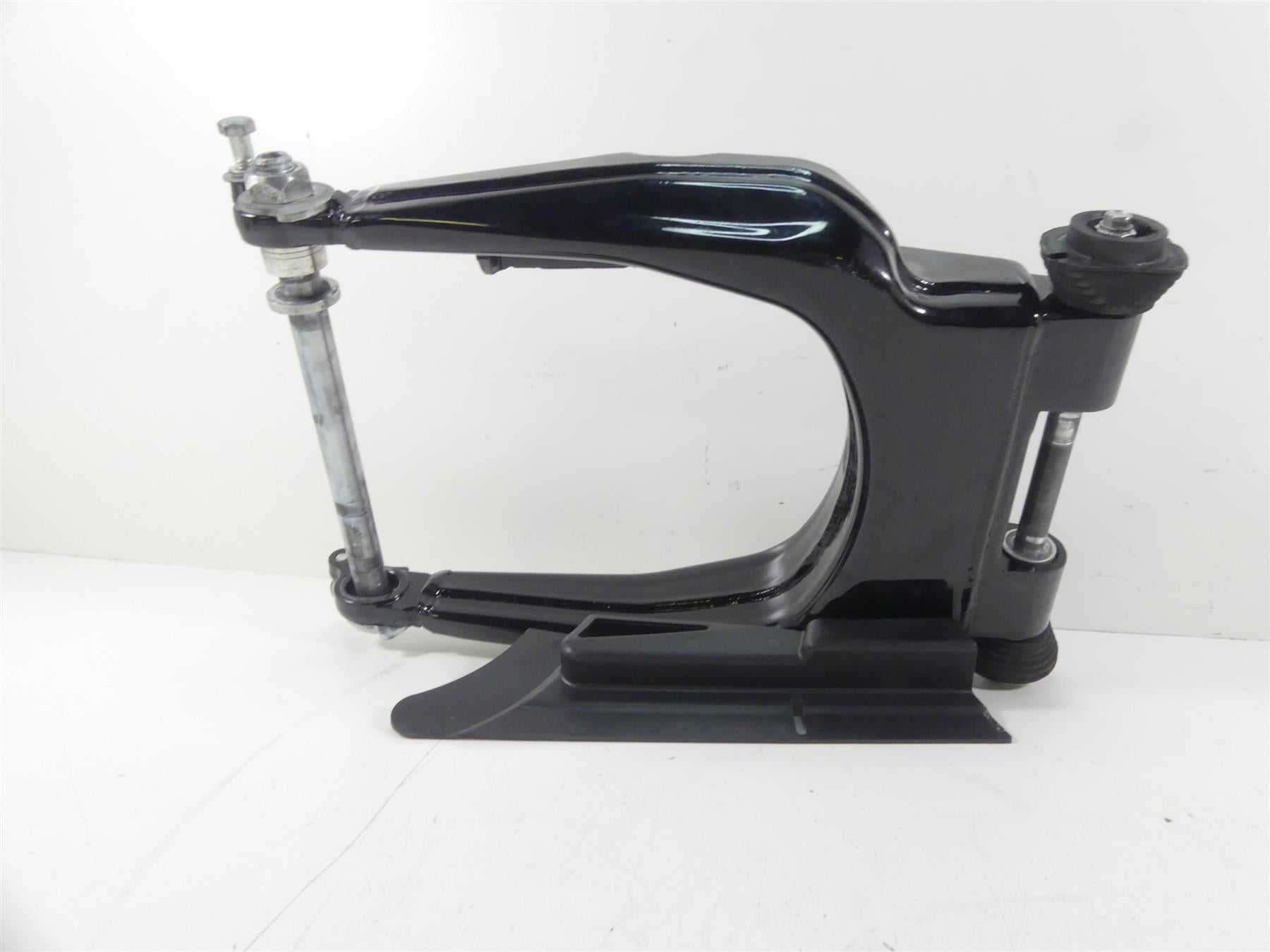 2014 Harley Touring FLHX Street Glide Rear Swing Swingarm 25mm Axle 47549-09 {{ shop.shopifyCountryName }} - Mototech271